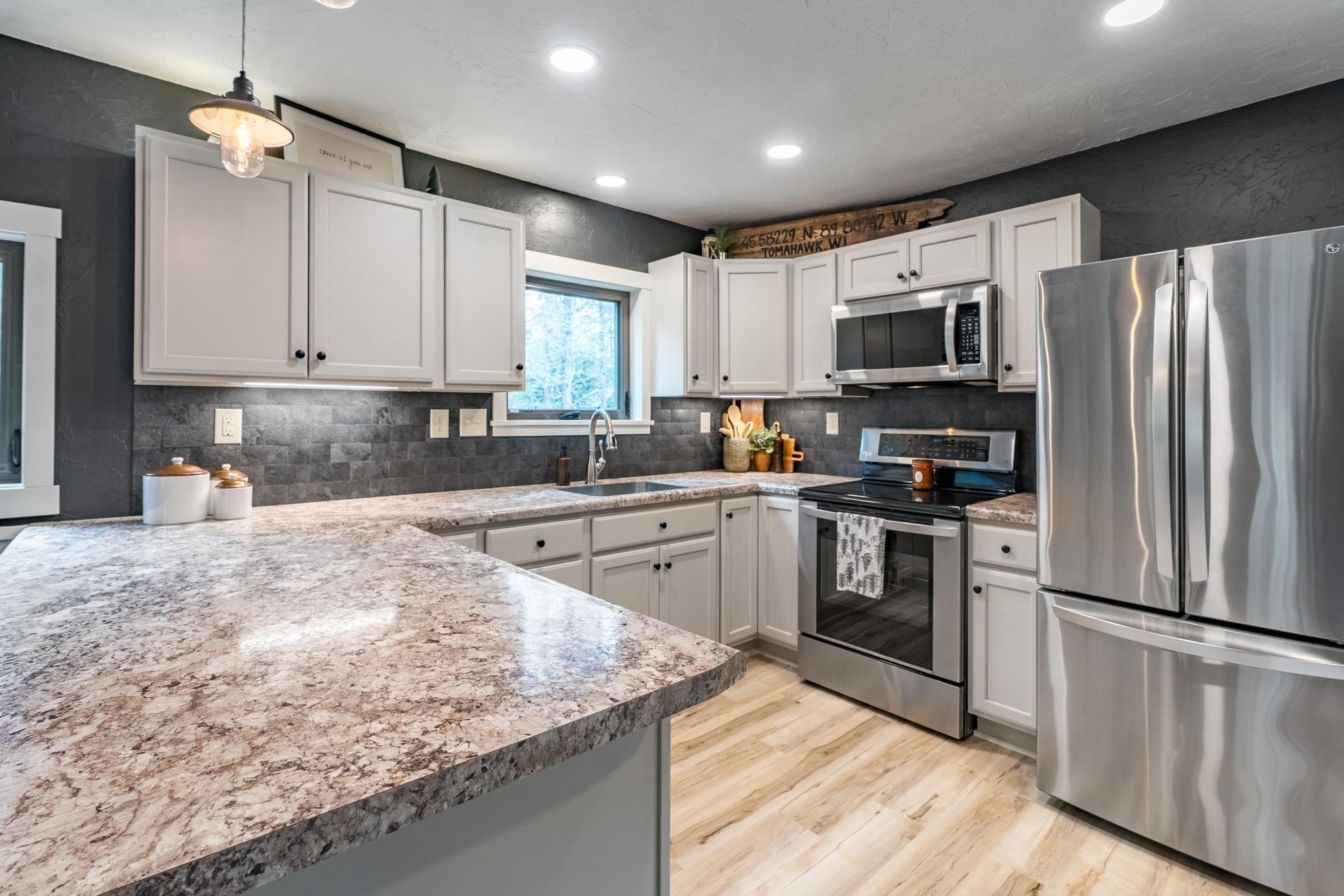 2471 KELCH DRIVE, Tomahawk, Wisconsin 54487, 2 Bedrooms Bedrooms, ,1 BathroomBathrooms,Residential,For Sale,2471 KELCH DRIVE,22602220