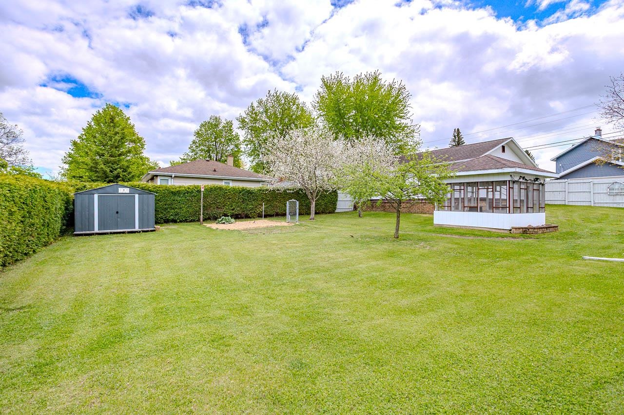 709 N POPLAR STREET, Merrill, Wisconsin 54452, 3 Bedrooms Bedrooms, ,2 BathroomsBathrooms,Residential,For Sale,709 N POPLAR STREET,22602221