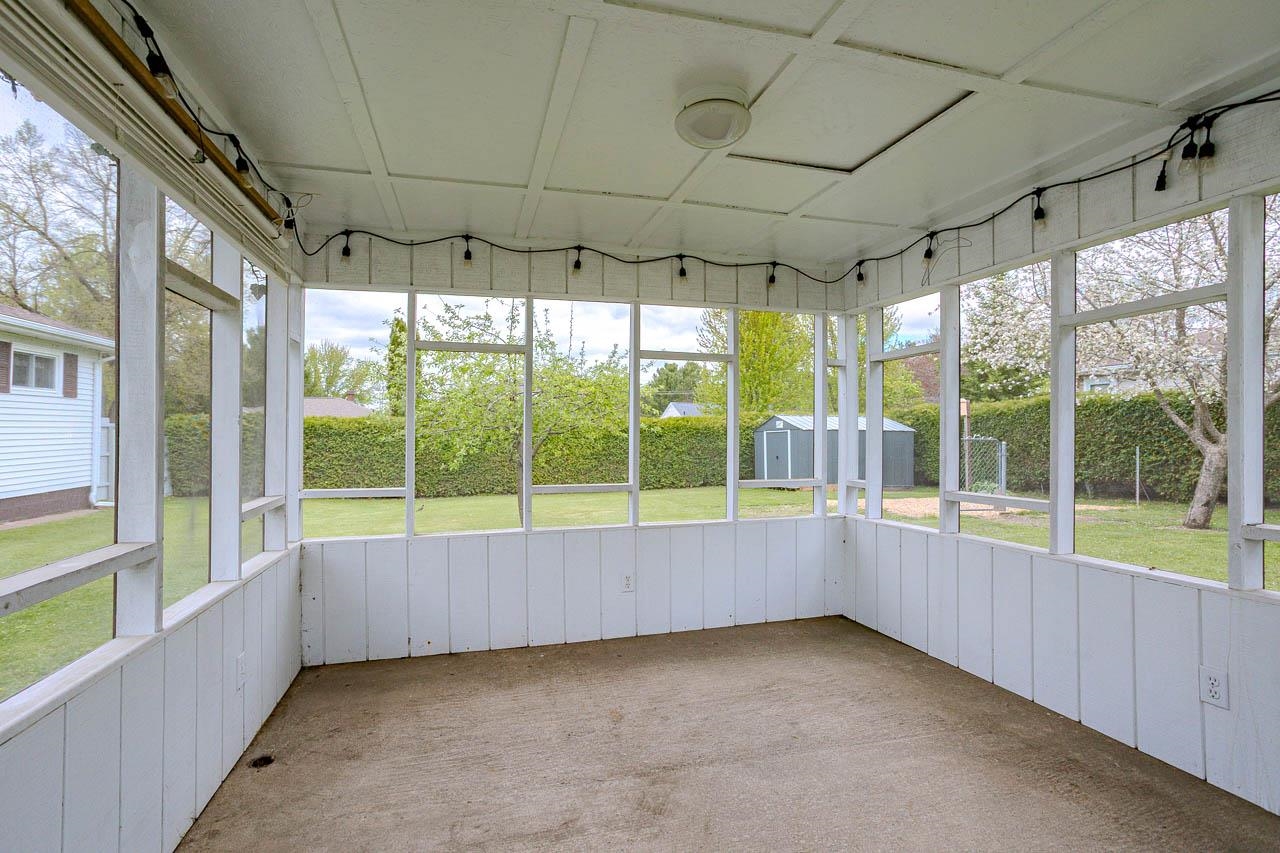 709 N POPLAR STREET, Merrill, Wisconsin 54452, 3 Bedrooms Bedrooms, ,2 BathroomsBathrooms,Residential,For Sale,709 N POPLAR STREET,22602221