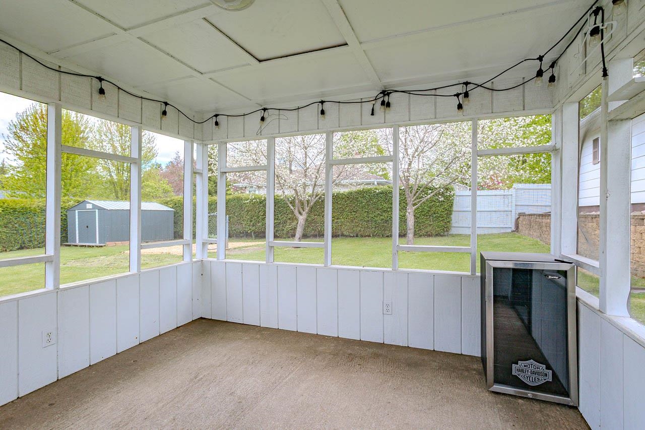 709 N POPLAR STREET, Merrill, Wisconsin 54452, 3 Bedrooms Bedrooms, ,2 BathroomsBathrooms,Residential,For Sale,709 N POPLAR STREET,22602221