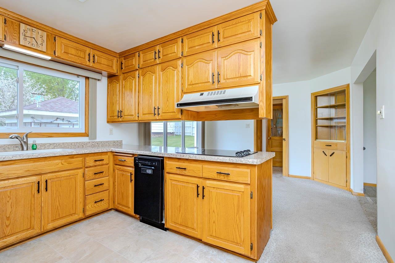 709 N POPLAR STREET, Merrill, Wisconsin 54452, 3 Bedrooms Bedrooms, ,2 BathroomsBathrooms,Residential,For Sale,709 N POPLAR STREET,22602221