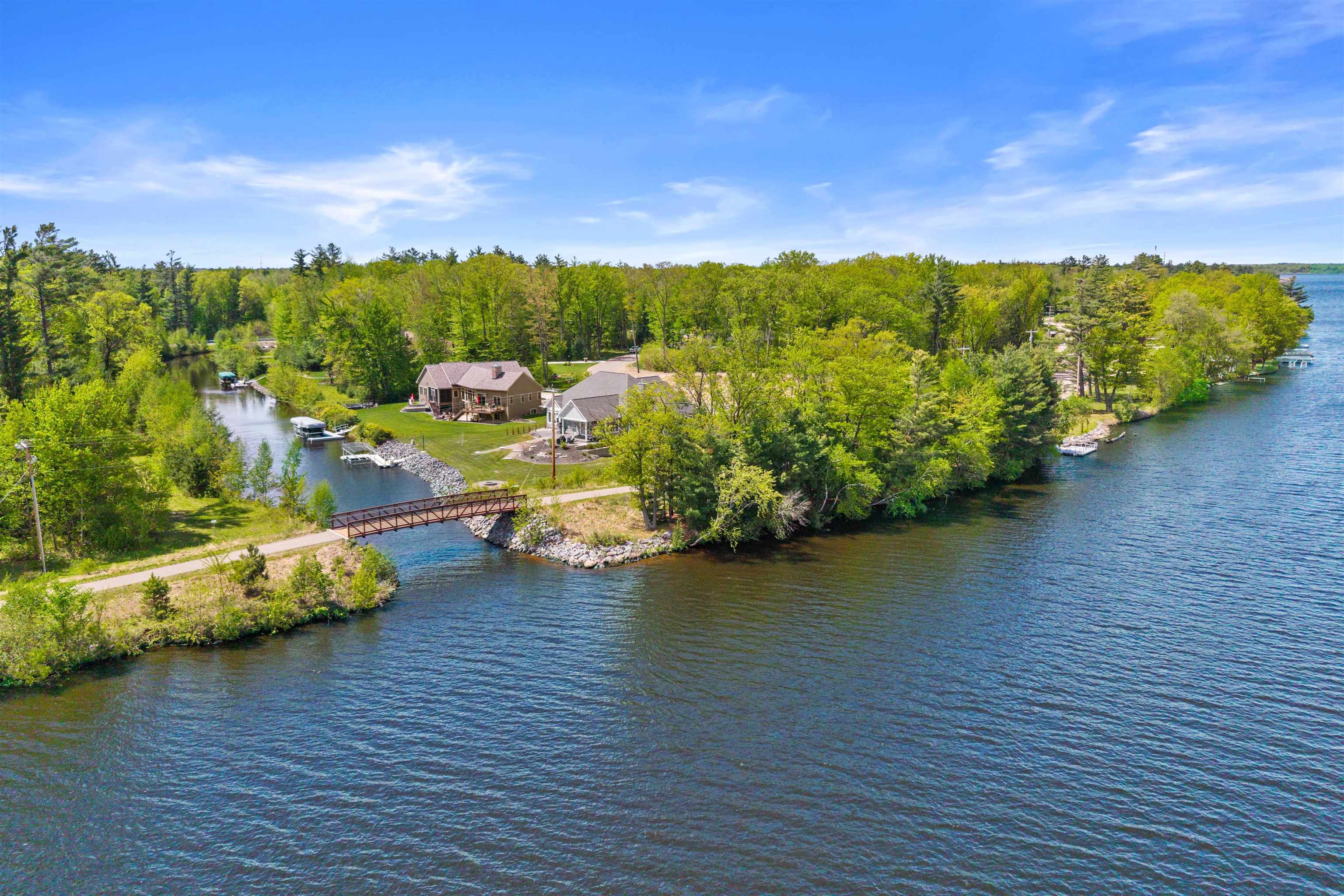 1243 BRIDGEVIEW DRIVE, Wisconsin Rapids, Wisconsin 54494, 4 Bedrooms Bedrooms, ,3 BathroomsBathrooms,Residential,For Sale,1243 BRIDGEVIEW DRIVE,22602227