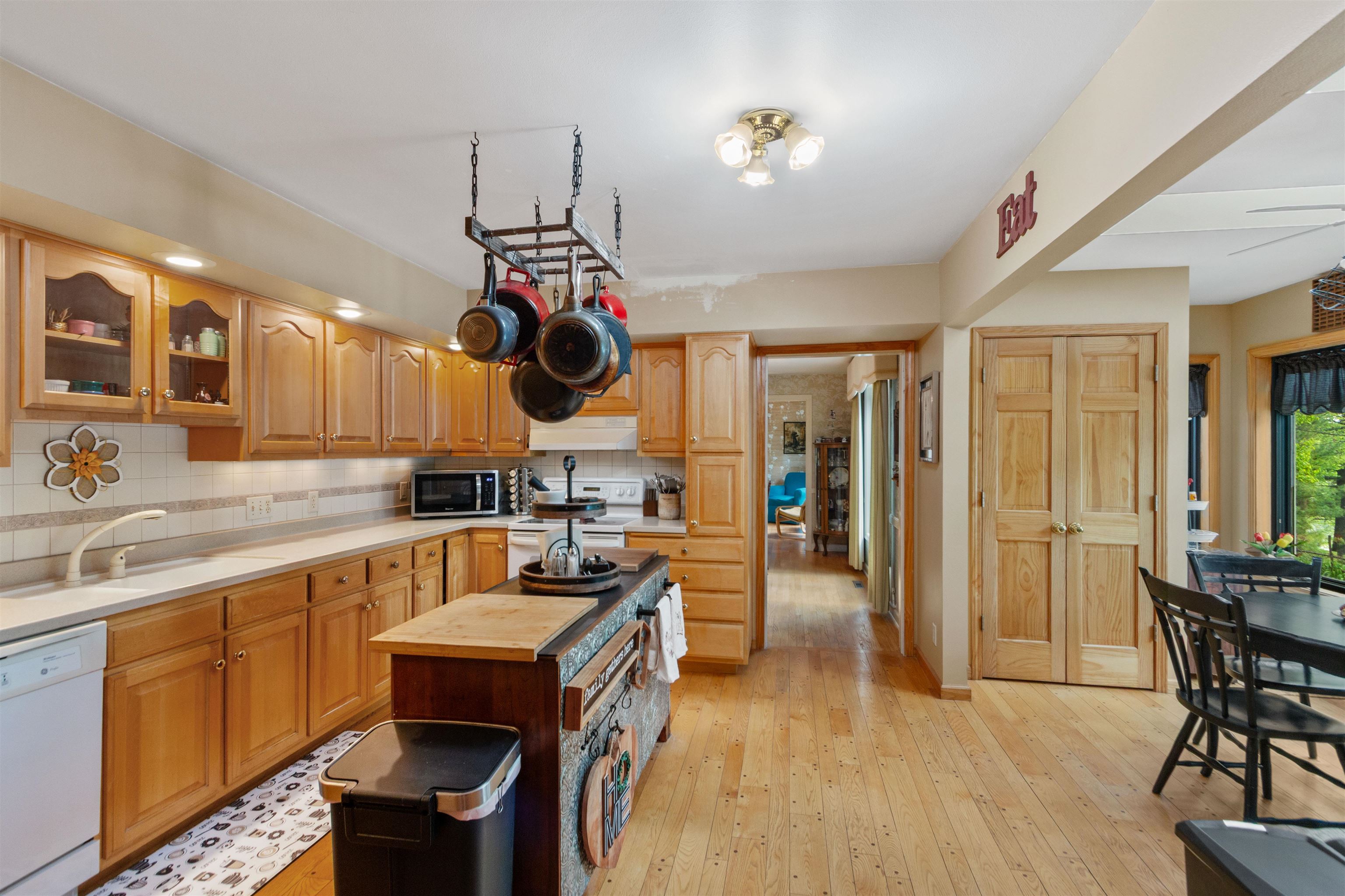 1670 SPRING HILL LANE, Port Edwards, Wisconsin 54469, 4 Bedrooms Bedrooms, ,2 BathroomsBathrooms,Residential,For Sale,1670 SPRING HILL LANE,22602232