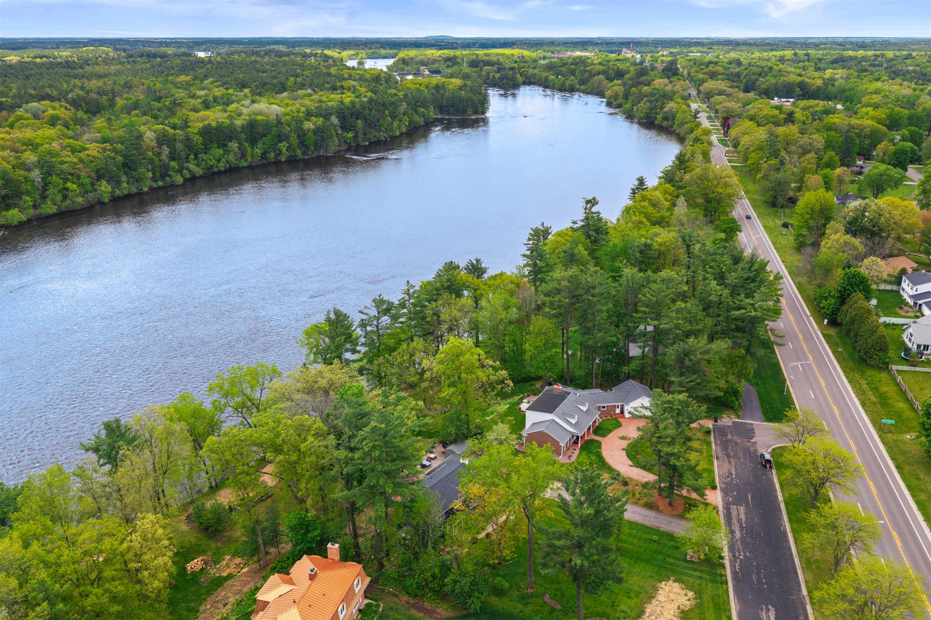 1670 SPRING HILL LANE, Port Edwards, Wisconsin 54469, 4 Bedrooms Bedrooms, ,2 BathroomsBathrooms,Residential,For Sale,1670 SPRING HILL LANE,22602232