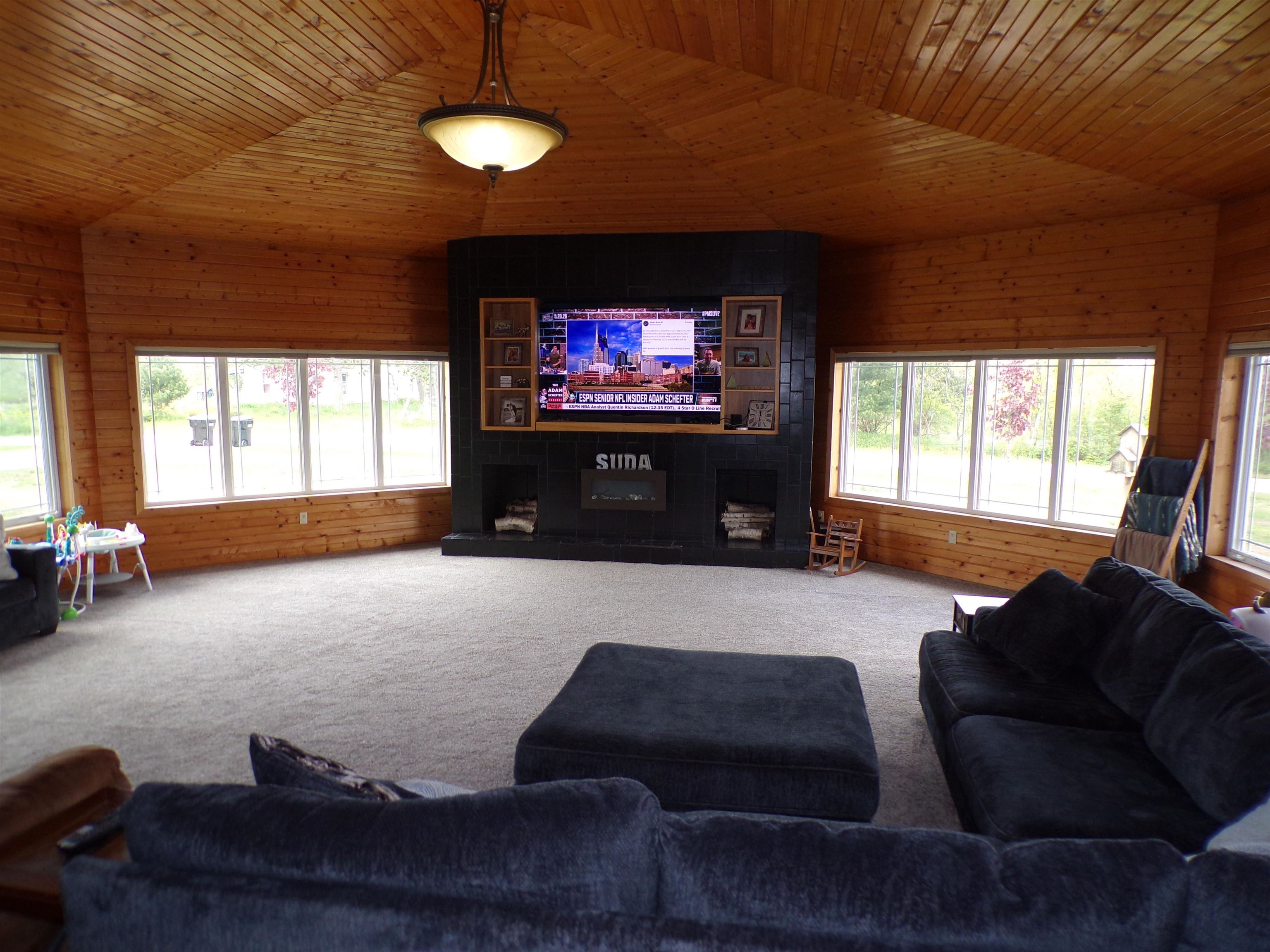 N4144 MARG AVENUE, Neillsville, Wisconsin 54456, 5 Bedrooms Bedrooms, ,3 BathroomsBathrooms,Residential,For Sale,N4144 MARG AVENUE,22602236