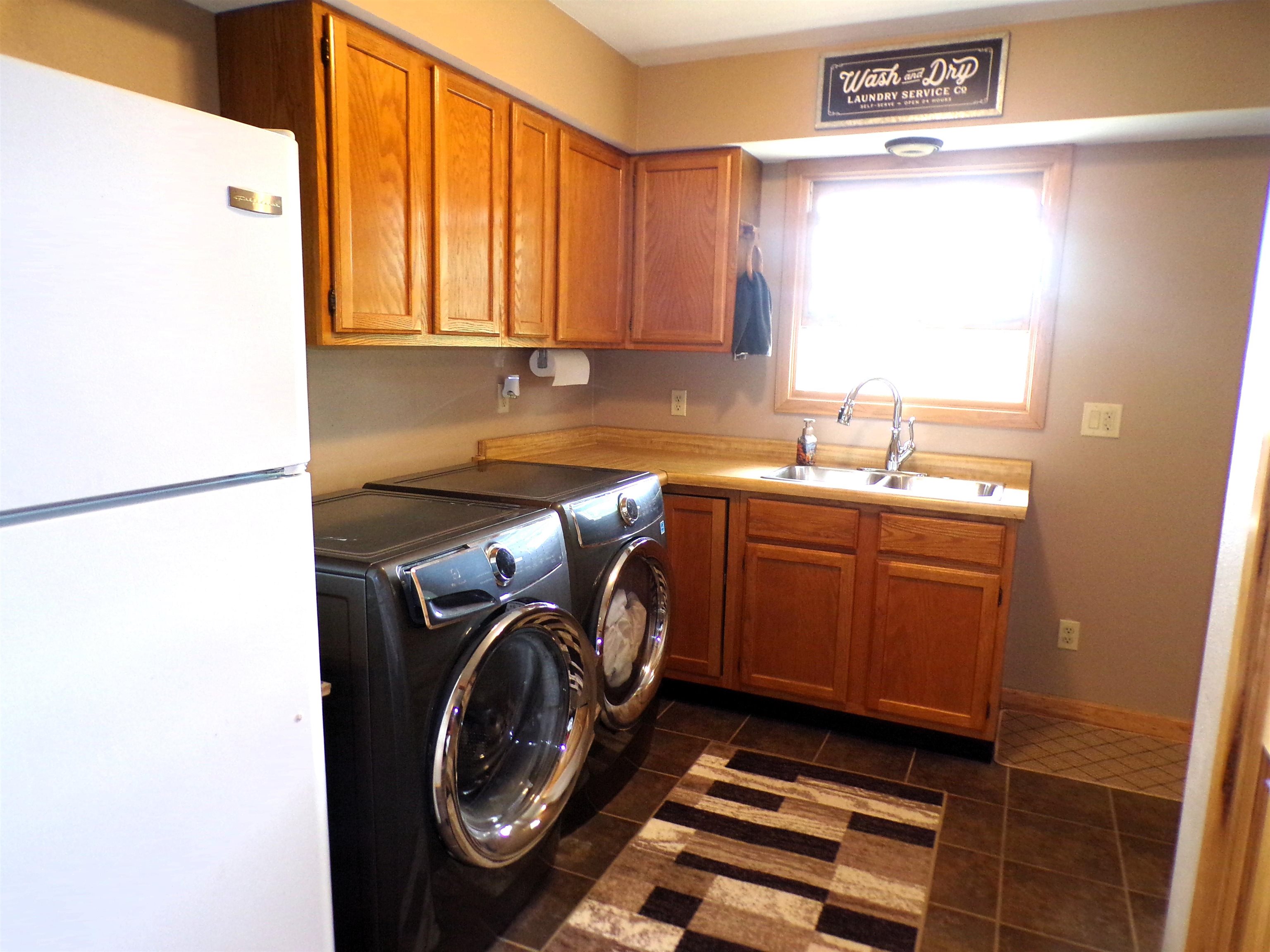 N4144 MARG AVENUE, Neillsville, Wisconsin 54456, 5 Bedrooms Bedrooms, ,3 BathroomsBathrooms,Residential,For Sale,N4144 MARG AVENUE,22602236