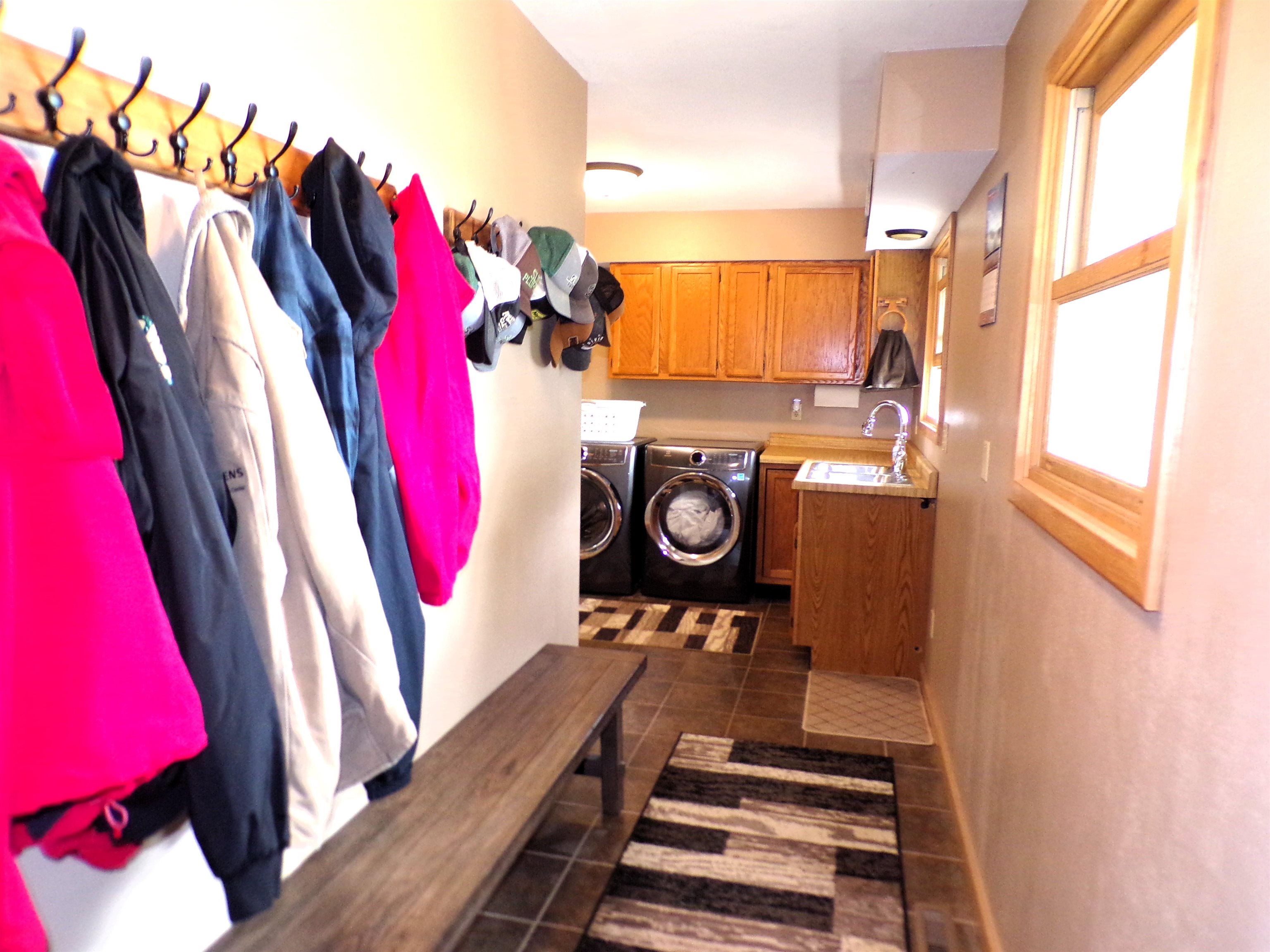 N4144 MARG AVENUE, Neillsville, Wisconsin 54456, 5 Bedrooms Bedrooms, ,3 BathroomsBathrooms,Residential,For Sale,N4144 MARG AVENUE,22602236