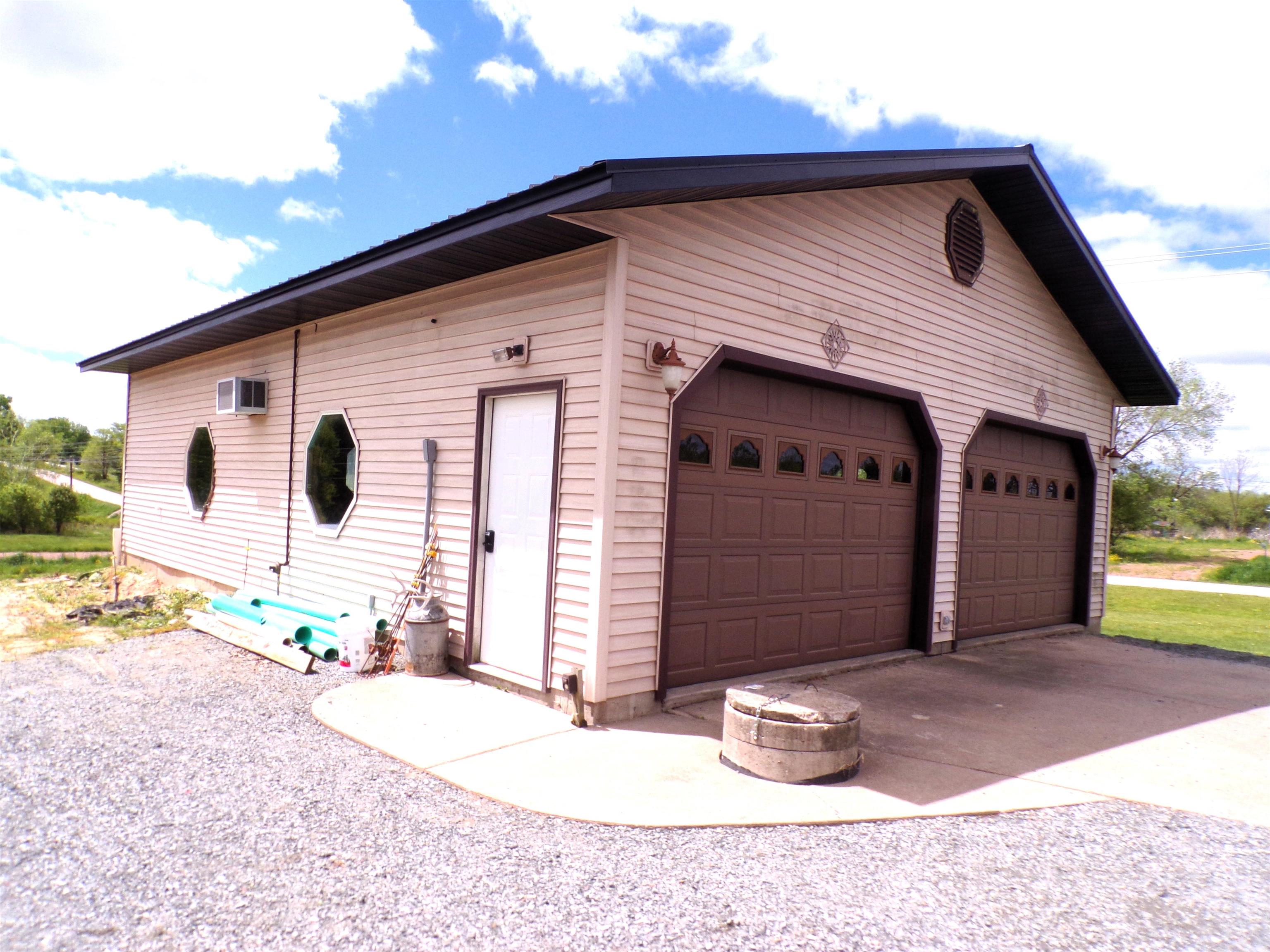 N4144 MARG AVENUE, Neillsville, Wisconsin 54456, 5 Bedrooms Bedrooms, ,3 BathroomsBathrooms,Residential,For Sale,N4144 MARG AVENUE,22602236