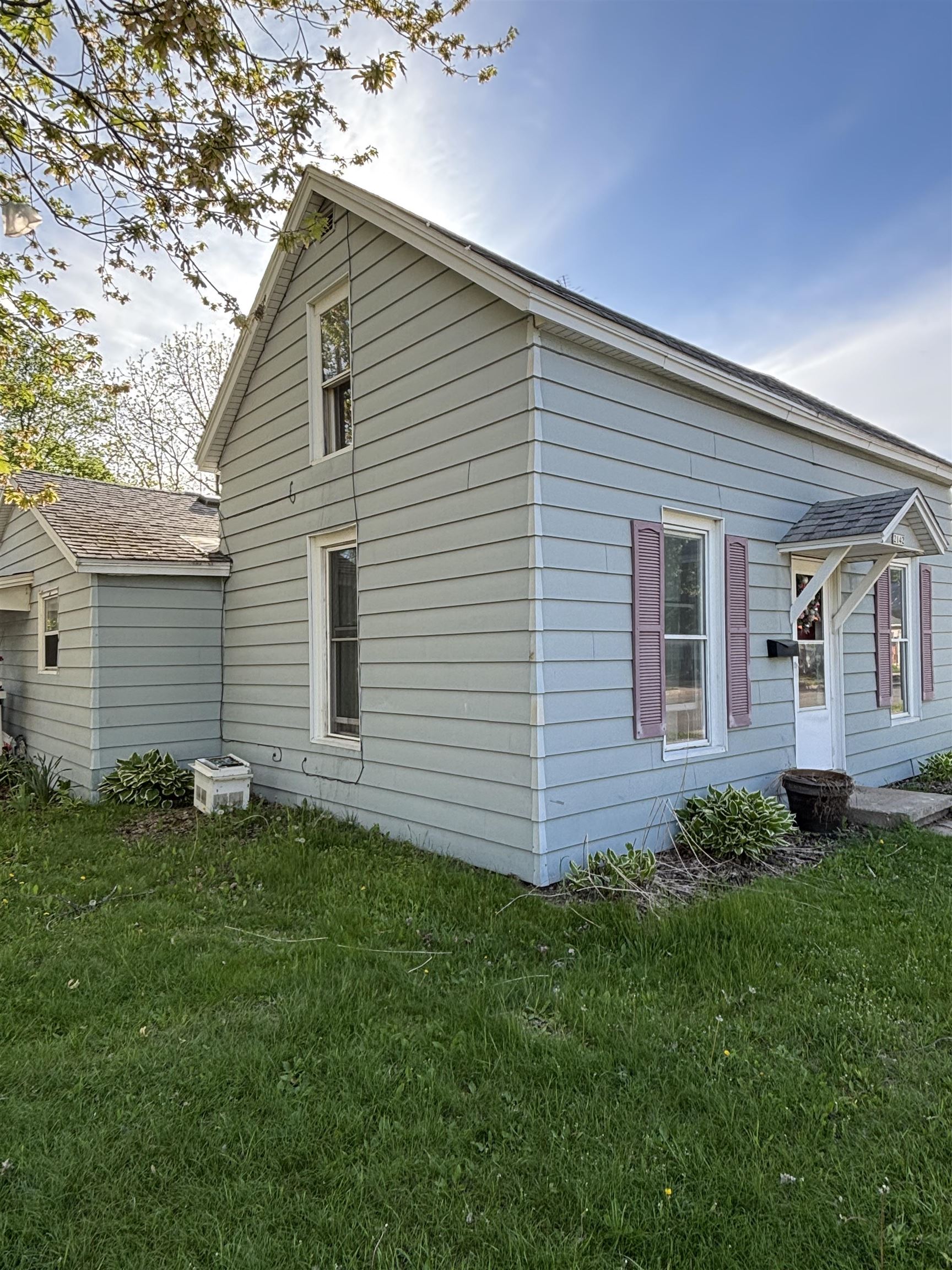 2142 STRONGS AVENUE, Stevens Point, Wisconsin 54481, 4 Bedrooms Bedrooms, ,1 BathroomBathrooms,Residential,For Sale,2142 STRONGS AVENUE,22602237