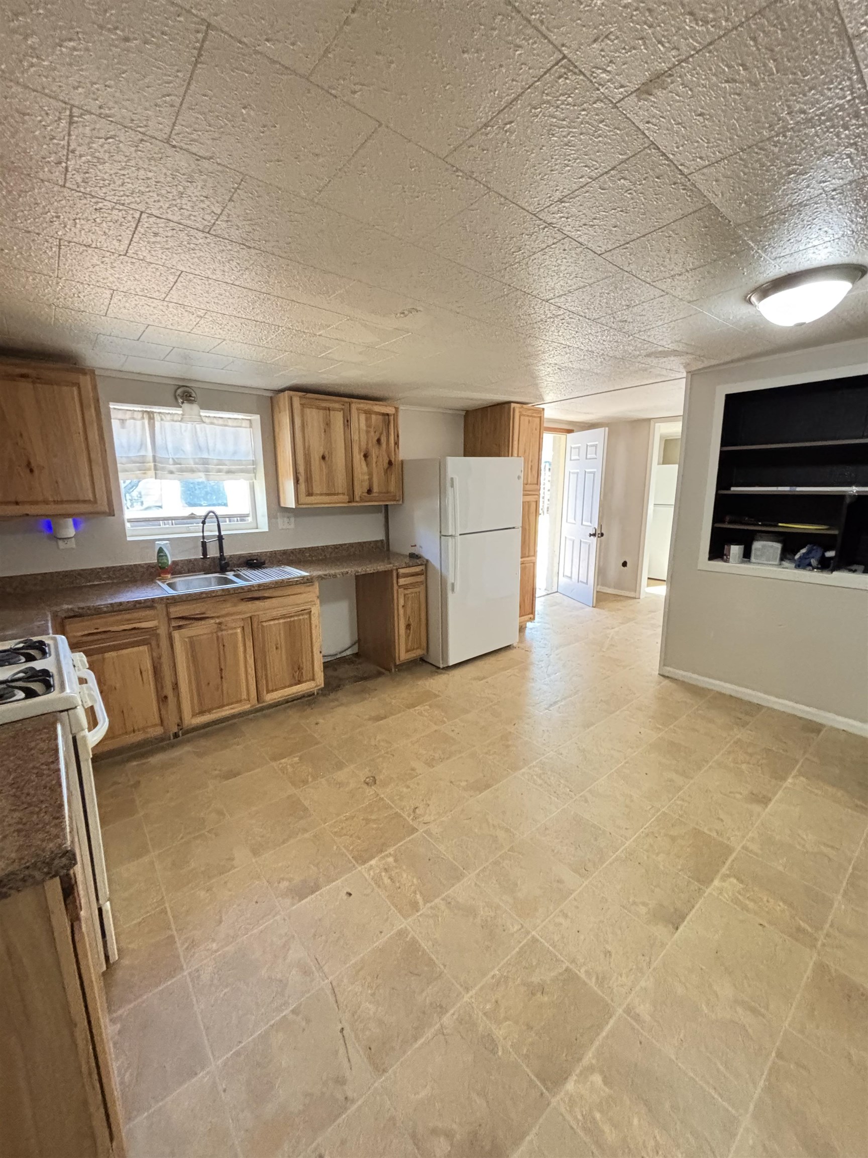 2142 STRONGS AVENUE, Stevens Point, Wisconsin 54481, 4 Bedrooms Bedrooms, ,1 BathroomBathrooms,Residential,For Sale,2142 STRONGS AVENUE,22602237