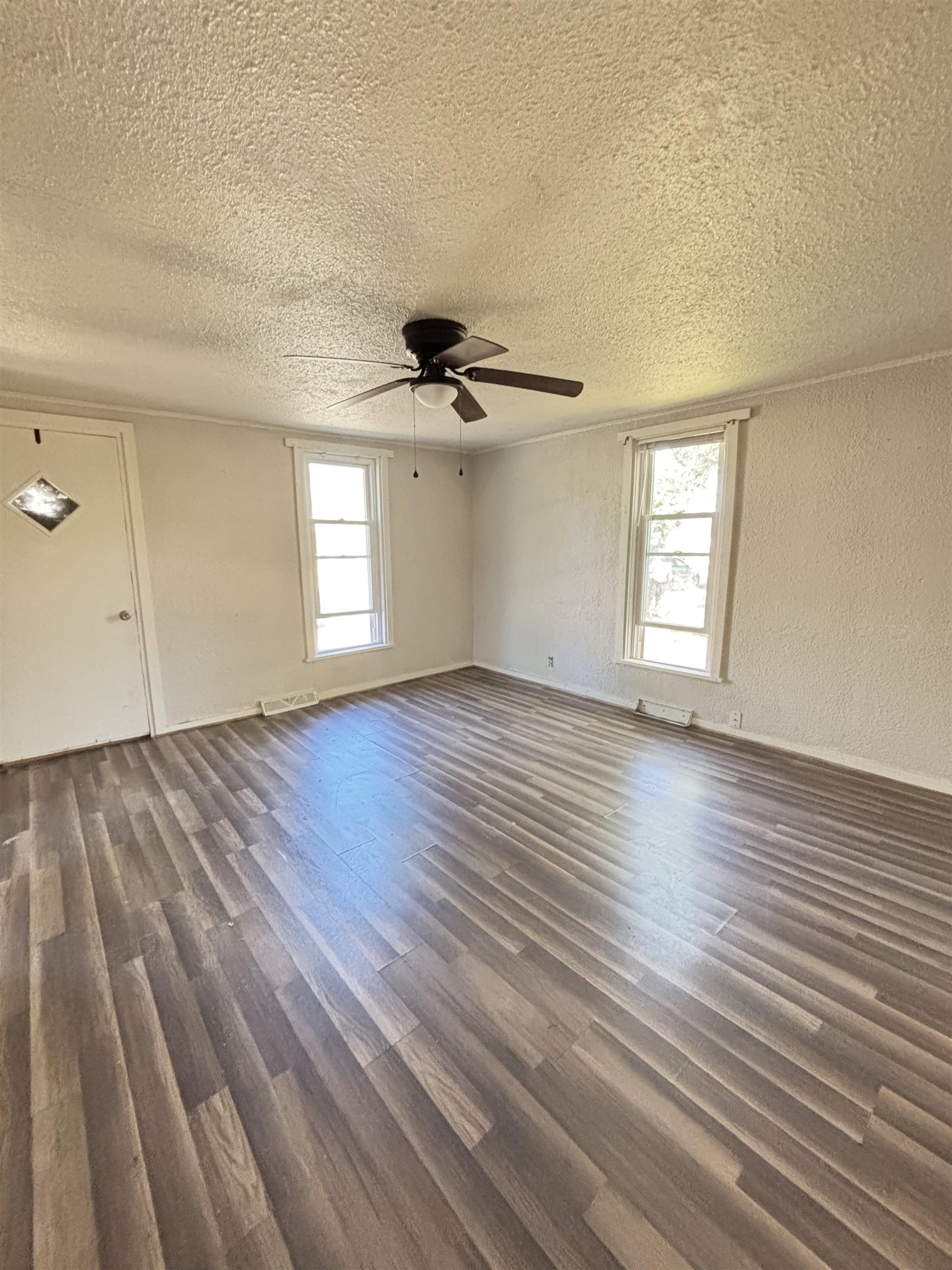 2142 STRONGS AVENUE, Stevens Point, Wisconsin 54481, 4 Bedrooms Bedrooms, ,1 BathroomBathrooms,Residential,For Sale,2142 STRONGS AVENUE,22602237
