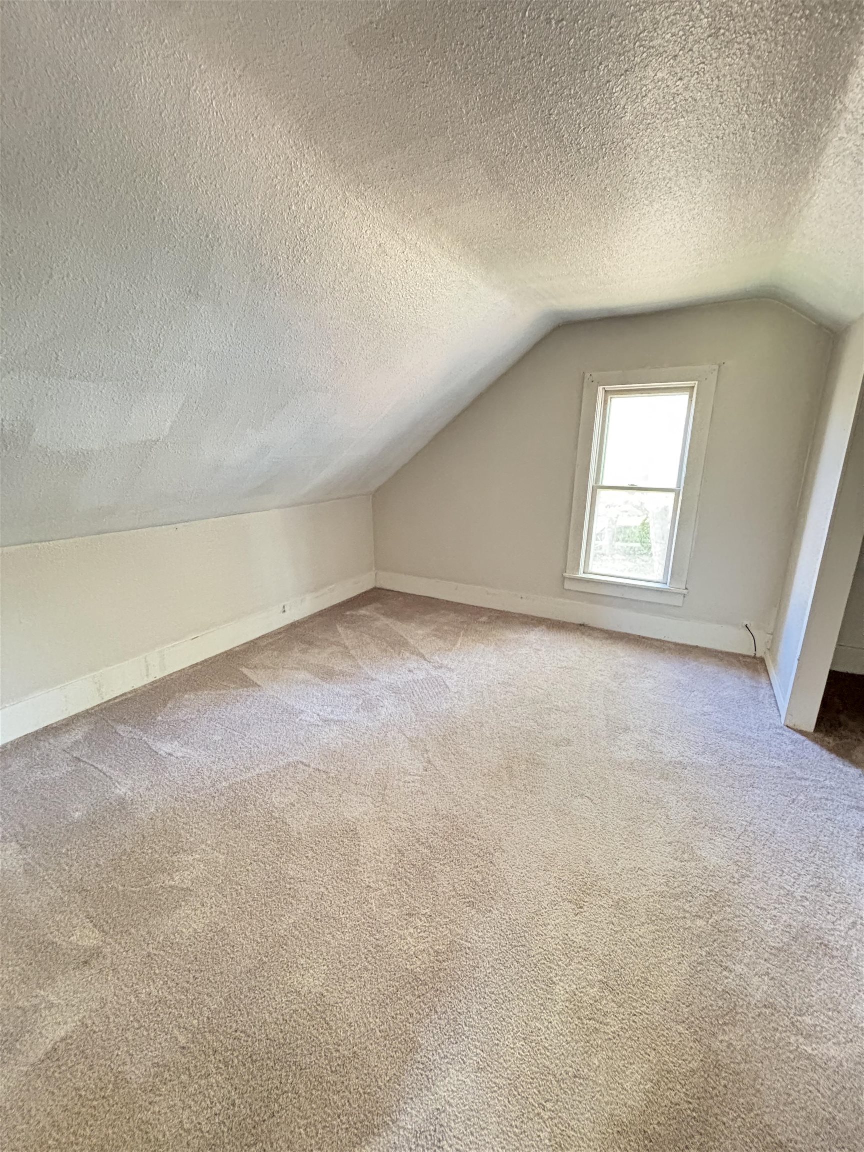 2142 STRONGS AVENUE, Stevens Point, Wisconsin 54481, 4 Bedrooms Bedrooms, ,1 BathroomBathrooms,Residential,For Sale,2142 STRONGS AVENUE,22602237