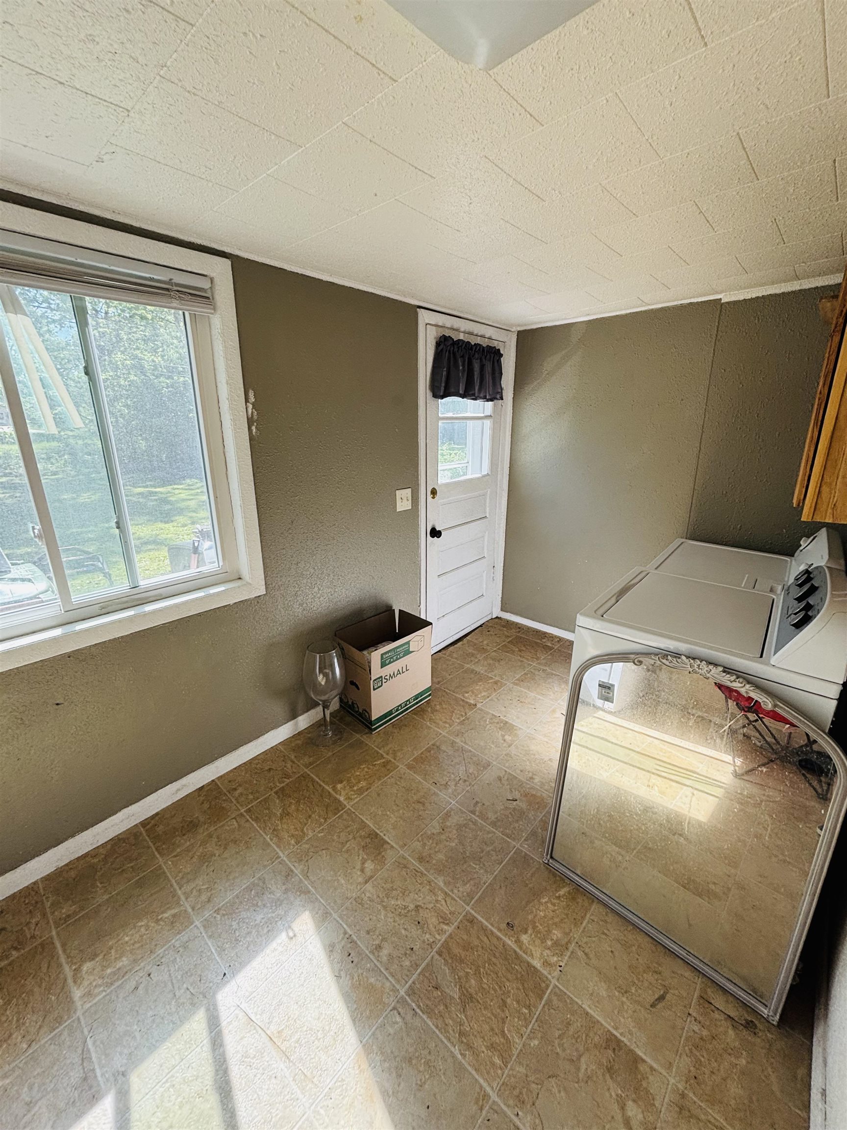 2142 STRONGS AVENUE, Stevens Point, Wisconsin 54481, 4 Bedrooms Bedrooms, ,1 BathroomBathrooms,Residential,For Sale,2142 STRONGS AVENUE,22602237
