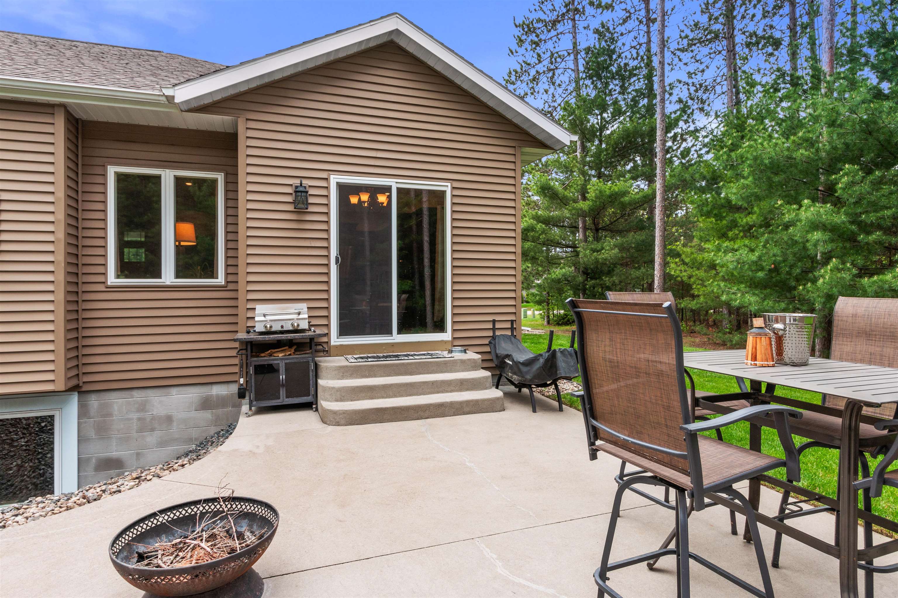 5111 PRAIRIE RIDGE DRIVE, Wisconsin Rapids, Wisconsin 54494, 4 Bedrooms Bedrooms, ,3 BathroomsBathrooms,Residential,For Sale,5111 PRAIRIE RIDGE DRIVE,22602240