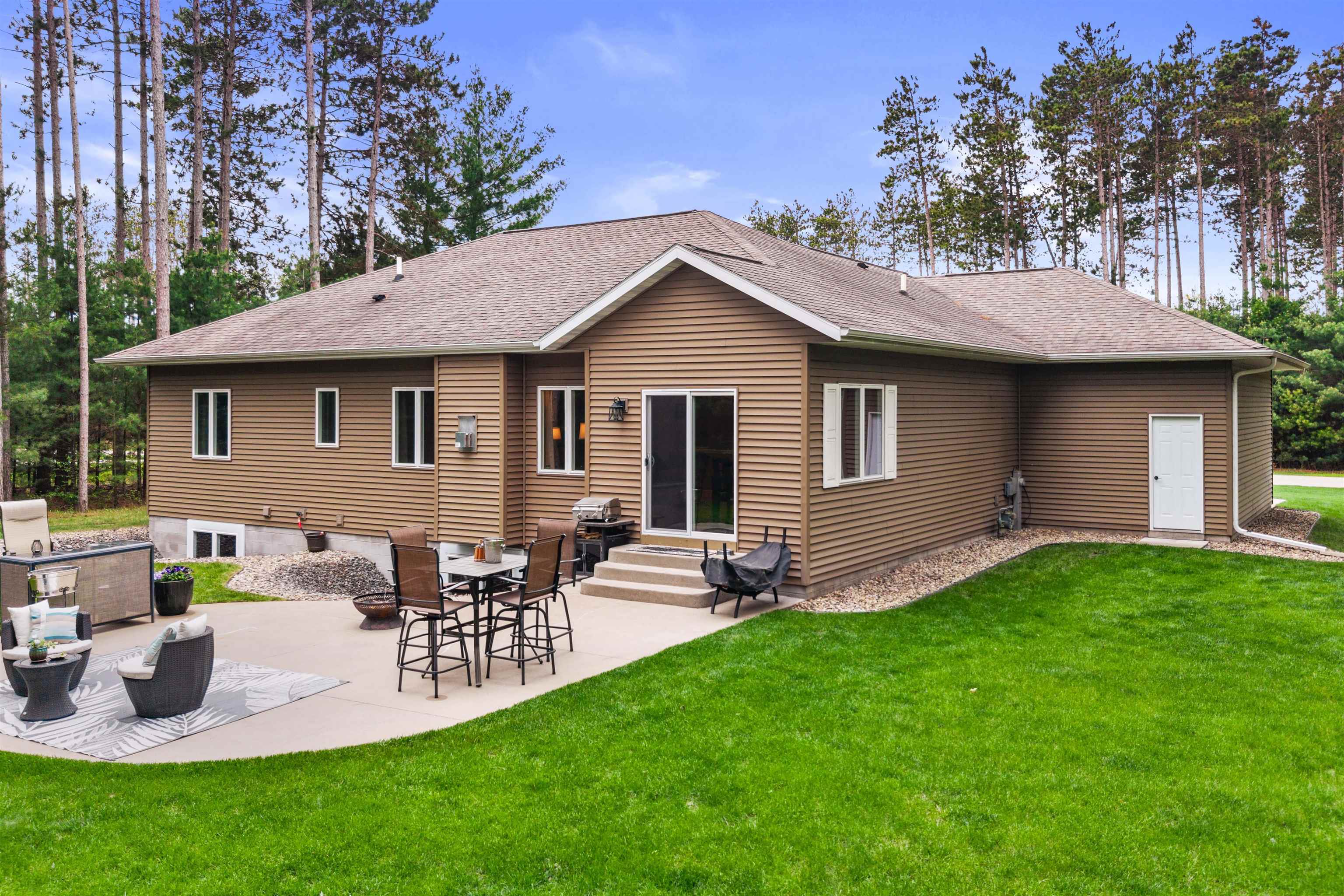 5111 PRAIRIE RIDGE DRIVE, Wisconsin Rapids, Wisconsin 54494, 4 Bedrooms Bedrooms, ,3 BathroomsBathrooms,Residential,For Sale,5111 PRAIRIE RIDGE DRIVE,22602240