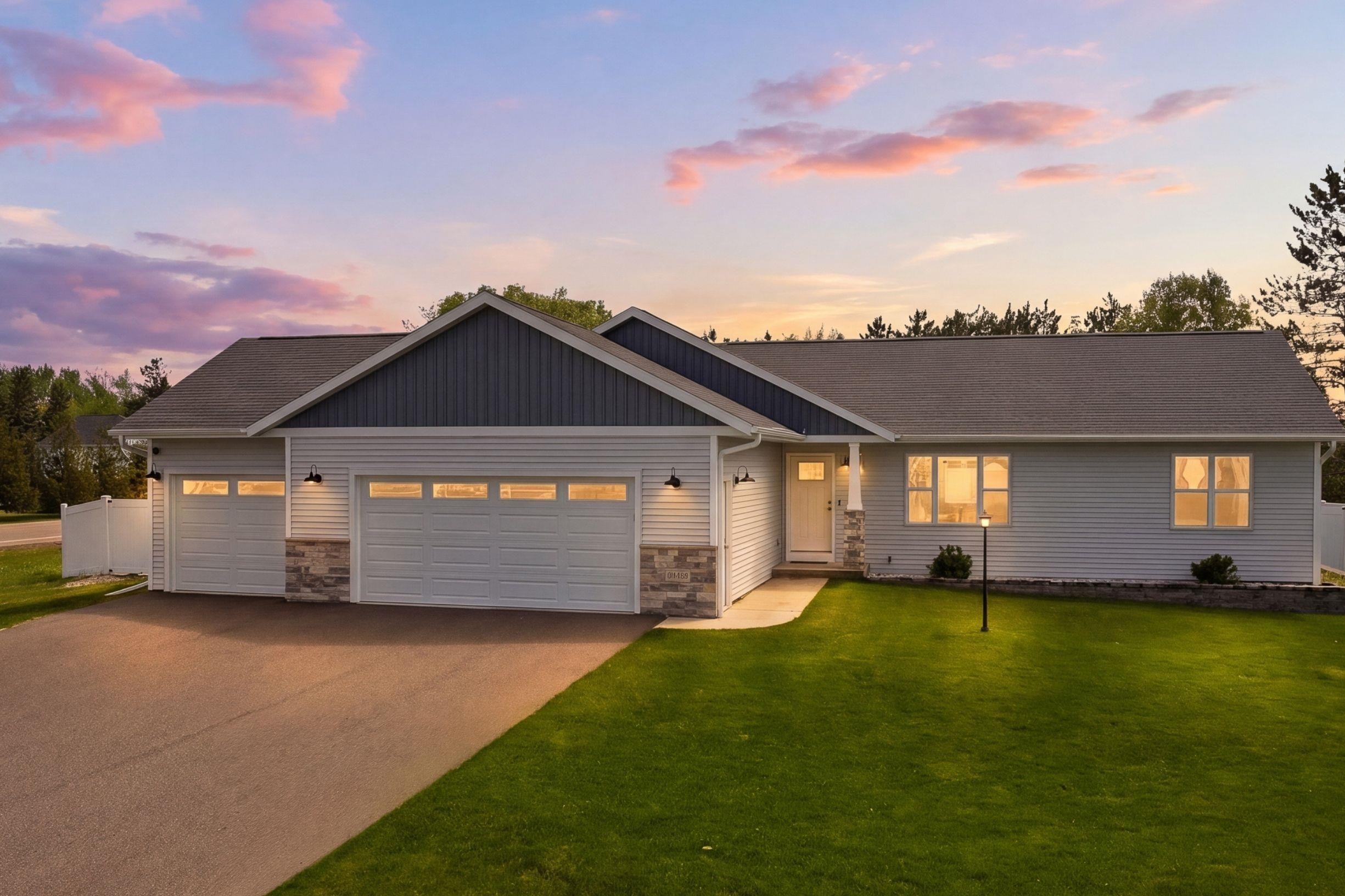 4000 HANOVER STREET, Plover, Wisconsin 54467, 4 Bedrooms Bedrooms, ,2 BathroomsBathrooms,Residential,For Sale,4000 HANOVER STREET,22602242