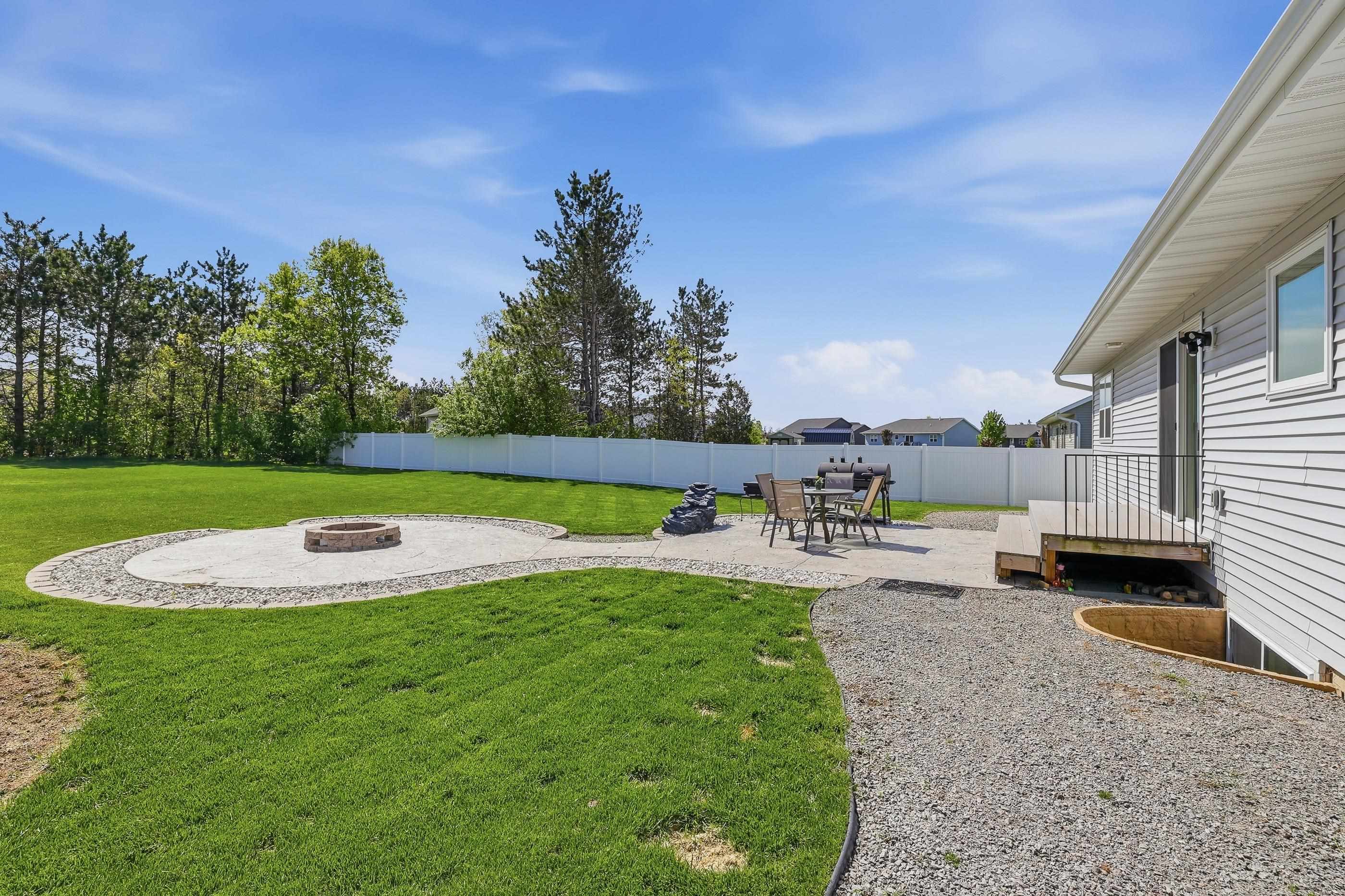 4000 HANOVER STREET, Plover, Wisconsin 54467, 4 Bedrooms Bedrooms, ,2 BathroomsBathrooms,Residential,For Sale,4000 HANOVER STREET,22602242