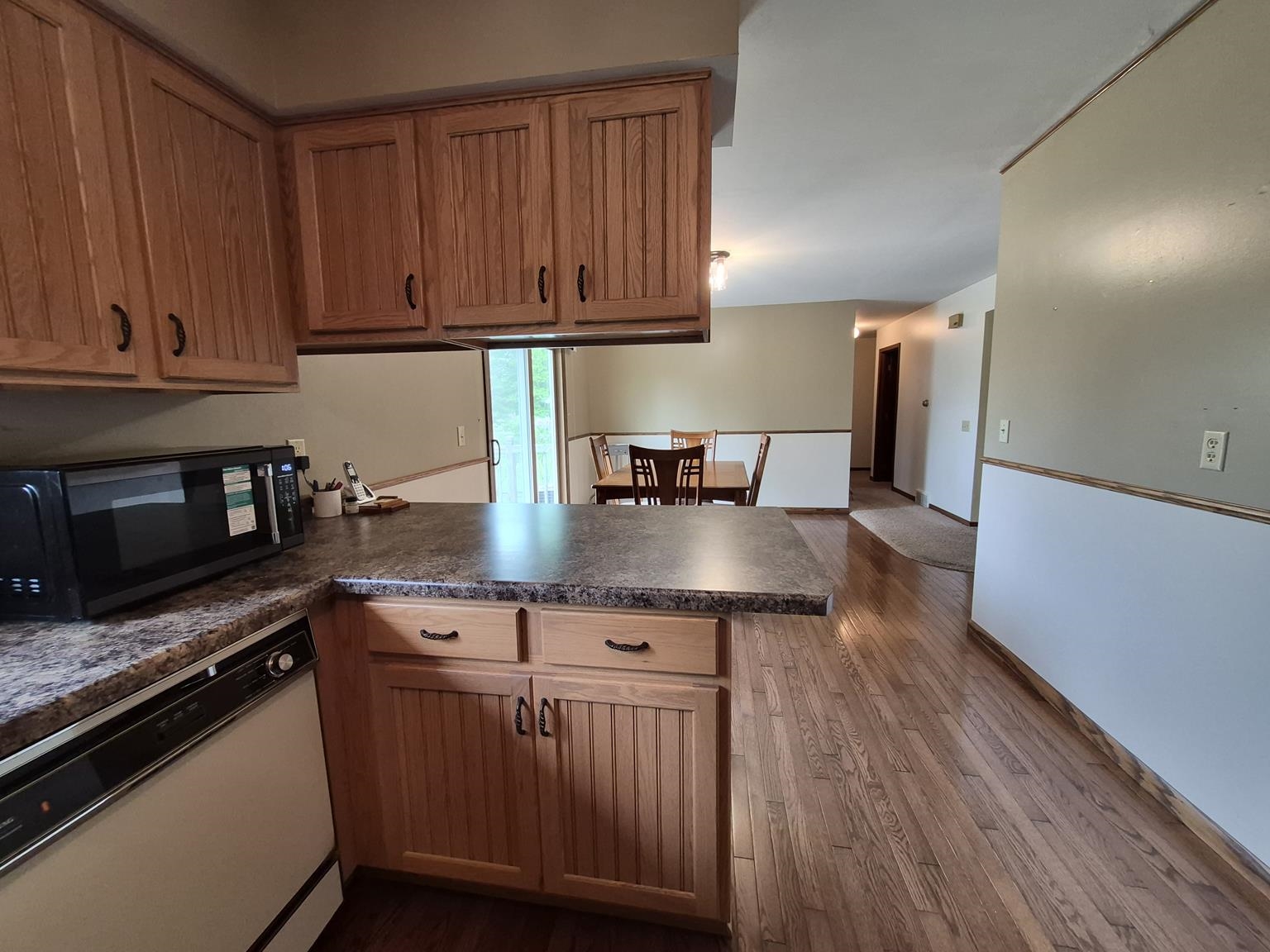 1300 E 20TH STREET, Marshfield, Wisconsin 54449, 3 Bedrooms Bedrooms, ,1 BathroomBathrooms,Residential,For Sale,1300 E 20TH STREET,22602243