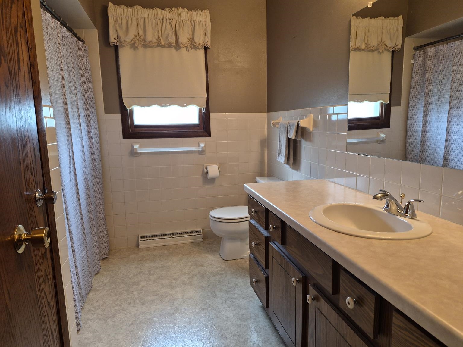 1300 E 20TH STREET, Marshfield, Wisconsin 54449, 3 Bedrooms Bedrooms, ,1 BathroomBathrooms,Residential,For Sale,1300 E 20TH STREET,22602243
