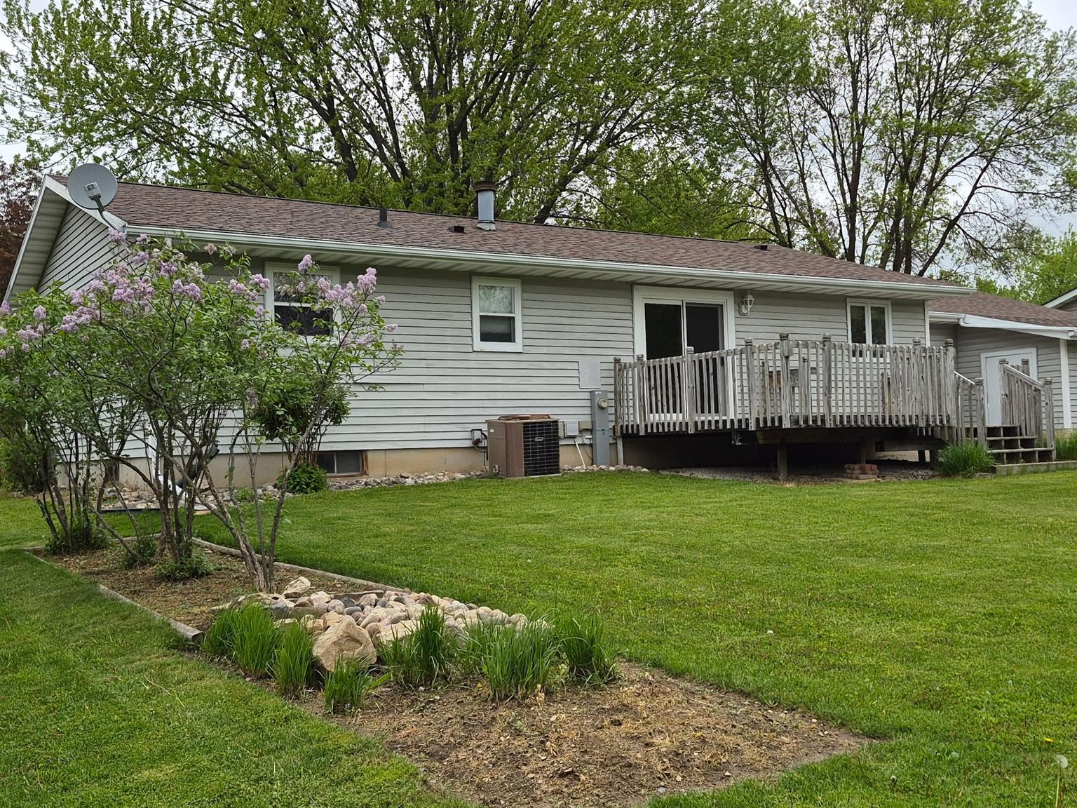 1300 E 20TH STREET, Marshfield, Wisconsin 54449, 3 Bedrooms Bedrooms, ,1 BathroomBathrooms,Residential,For Sale,1300 E 20TH STREET,22602243