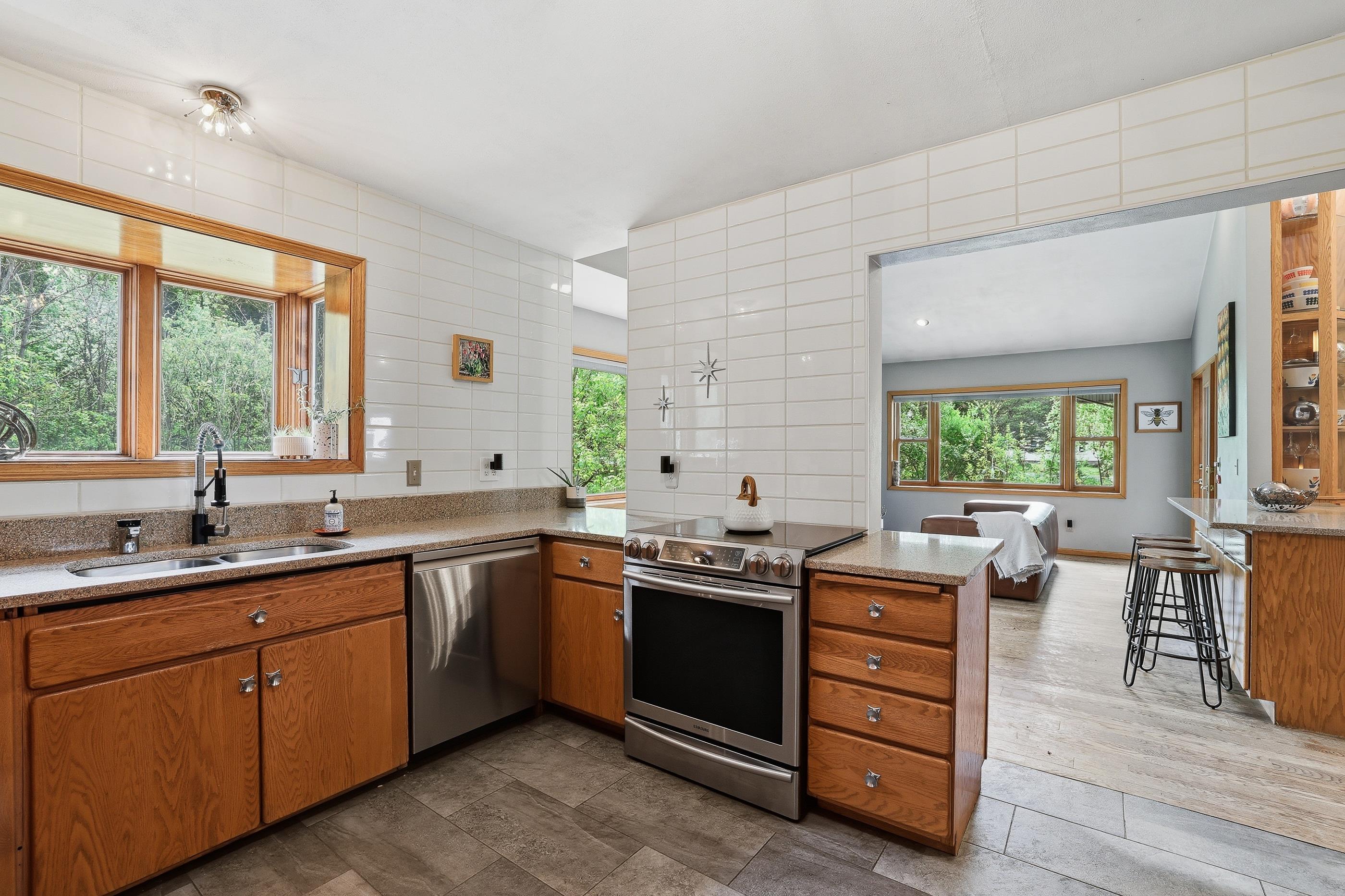 952 W RIVER ROAD, Mosinee, Wisconsin 54455, 4 Bedrooms Bedrooms, ,3 BathroomsBathrooms,Residential,For Sale,952 W RIVER ROAD,22602247