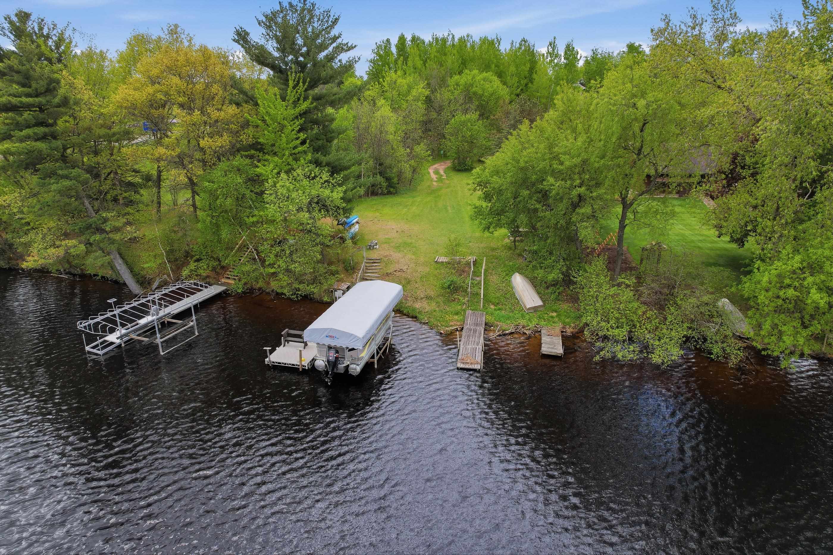 952 W RIVER ROAD, Mosinee, Wisconsin 54455, 4 Bedrooms Bedrooms, ,3 BathroomsBathrooms,Residential,For Sale,952 W RIVER ROAD,22602247