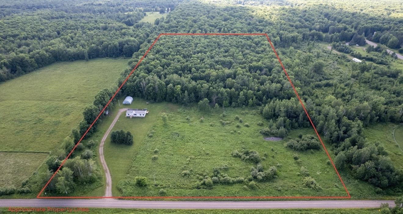 N4807 STADIUM ROAD, Brantwood, Wisconsin 54513, 5 Bedrooms Bedrooms, ,2 BathroomsBathrooms,Residential,For Sale,N4807 STADIUM ROAD,22602250