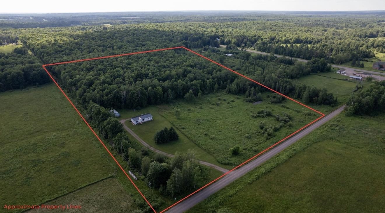 N4807 STADIUM ROAD, Brantwood, Wisconsin 54513, 5 Bedrooms Bedrooms, ,2 BathroomsBathrooms,Residential,For Sale,N4807 STADIUM ROAD,22602250
