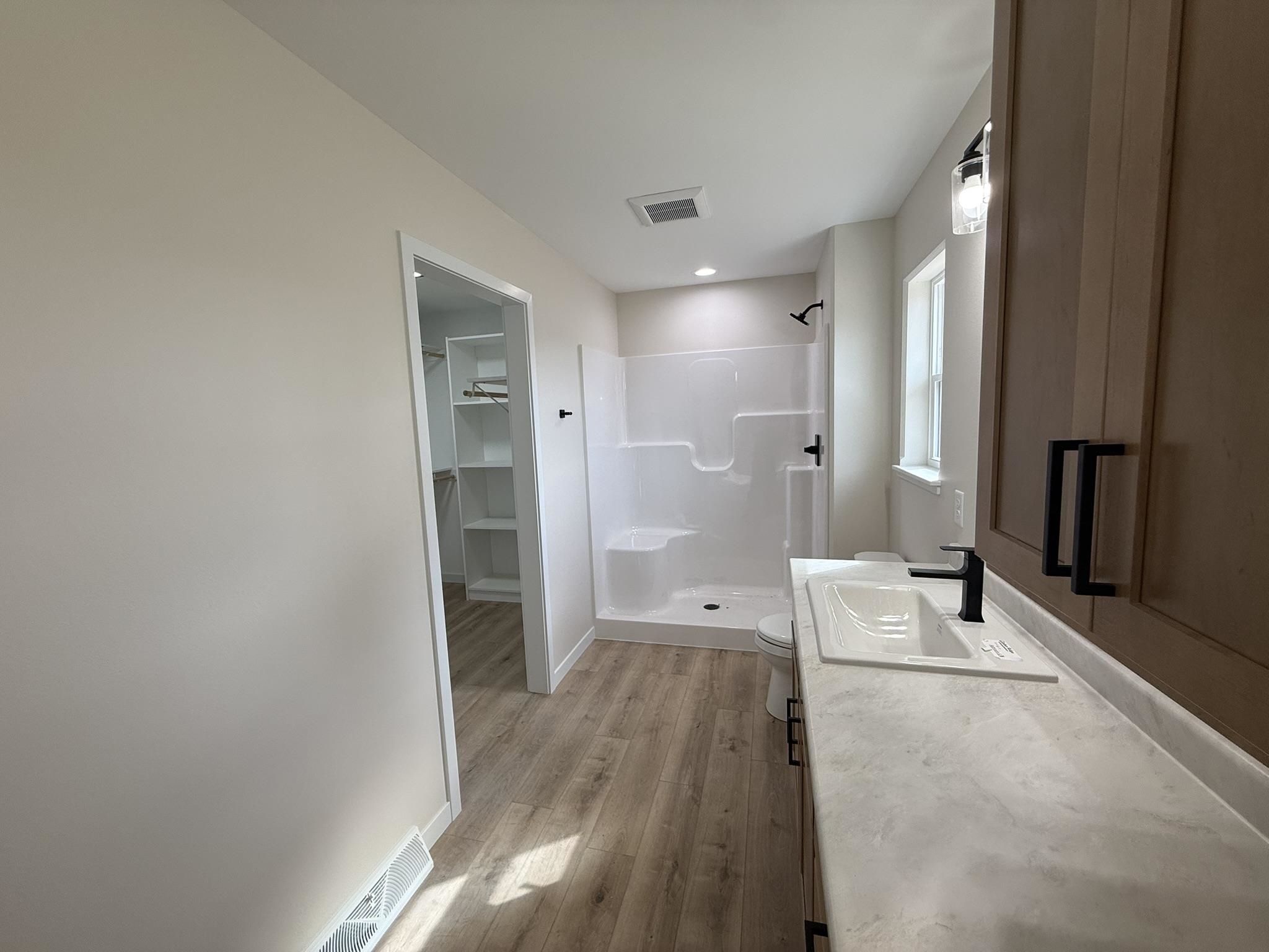561 Amberwood Way, Plover, Wisconsin 54467, 3 Bedrooms Bedrooms, ,2 BathroomsBathrooms,Residential,For Sale,561 Amberwood Way,22602253