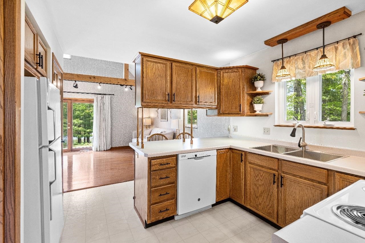 7223 JACQUELINE LAKE LANE, Custer, Wisconsin 54423, 3 Bedrooms Bedrooms, ,2 BathroomsBathrooms,Residential,For Sale,7223 JACQUELINE LAKE LANE,22602262