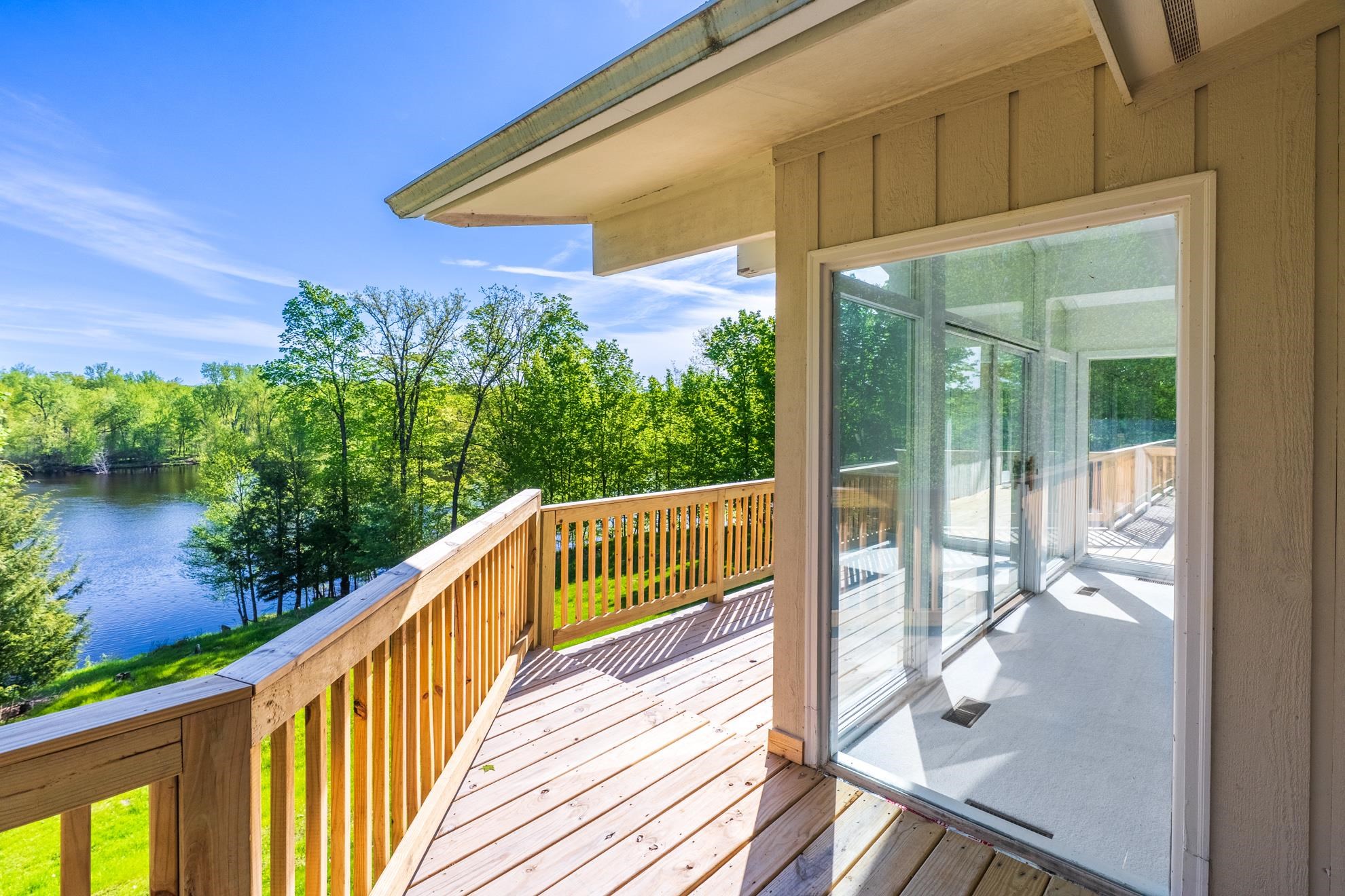 2611 BAYSHORE DRIVE, Wausau, Wisconsin 54401, 4 Bedrooms Bedrooms, ,2 BathroomsBathrooms,Residential,For Sale,2611 BAYSHORE DRIVE,22602272