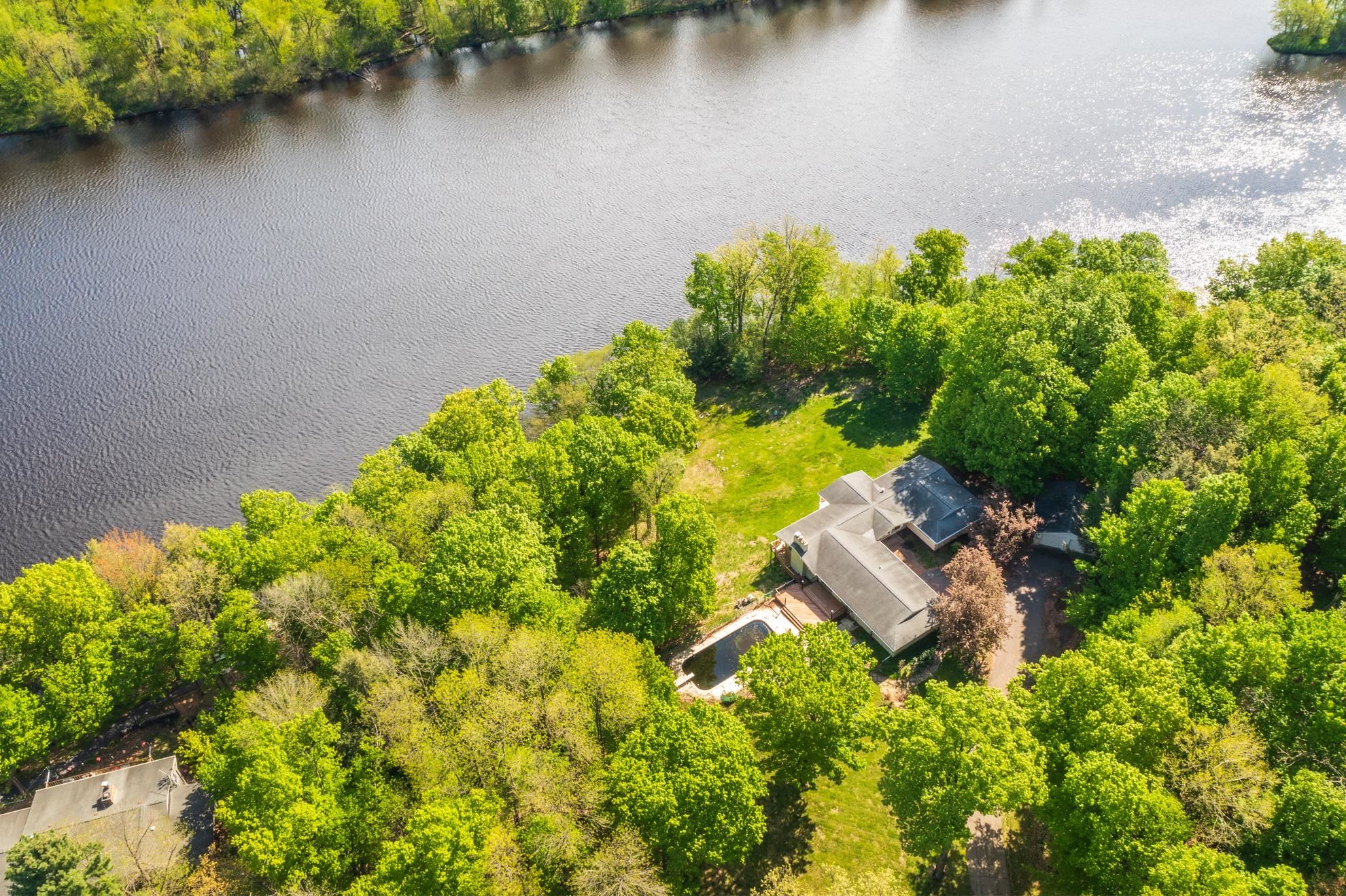 2611 BAYSHORE DRIVE, Wausau, Wisconsin 54401, 4 Bedrooms Bedrooms, ,2 BathroomsBathrooms,Residential,For Sale,2611 BAYSHORE DRIVE,22602272