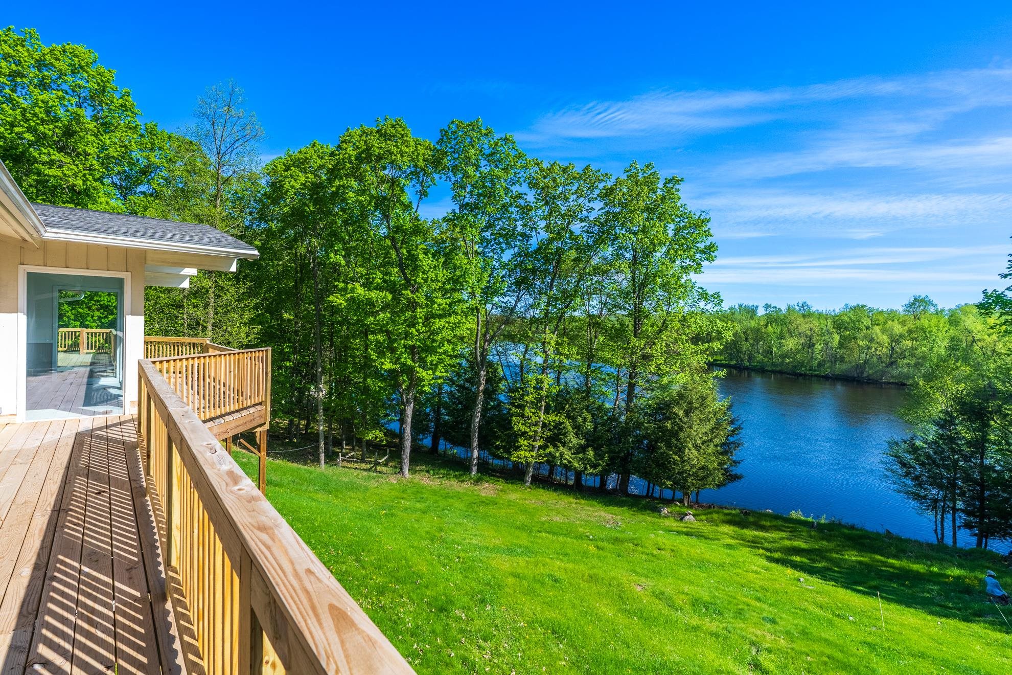 2611 BAYSHORE DRIVE, Wausau, Wisconsin 54401, 4 Bedrooms Bedrooms, ,2 BathroomsBathrooms,Residential,For Sale,2611 BAYSHORE DRIVE,22602272