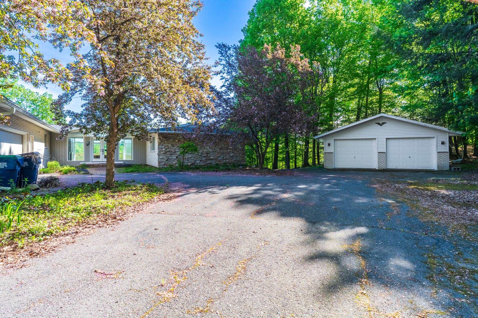 2611 BAYSHORE DRIVE, Wausau, Wisconsin 54401, 4 Bedrooms Bedrooms, ,2 BathroomsBathrooms,Residential,For Sale,2611 BAYSHORE DRIVE,22602272