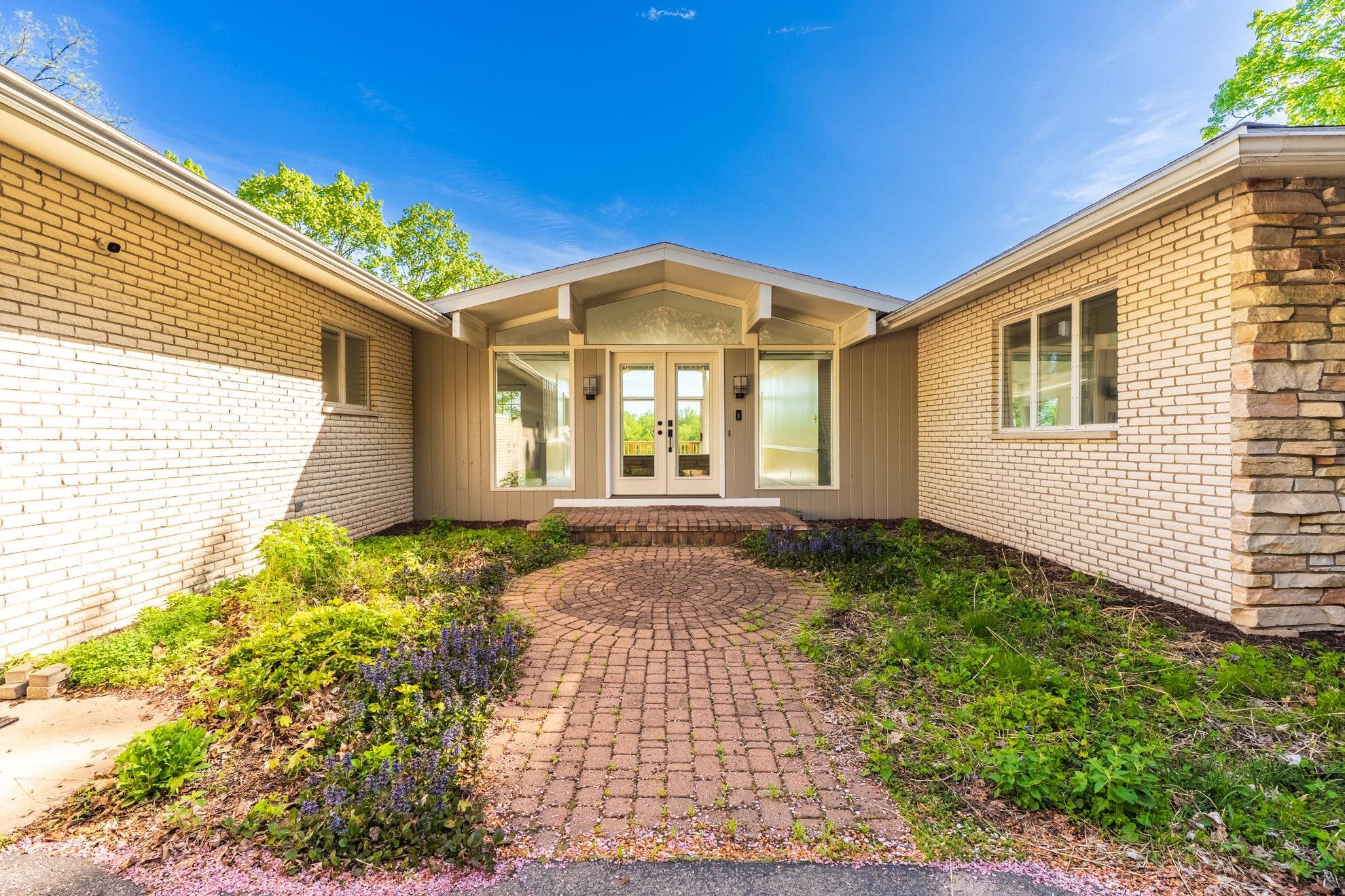 2611 BAYSHORE DRIVE, Wausau, Wisconsin 54401, 4 Bedrooms Bedrooms, ,2 BathroomsBathrooms,Residential,For Sale,2611 BAYSHORE DRIVE,22602272