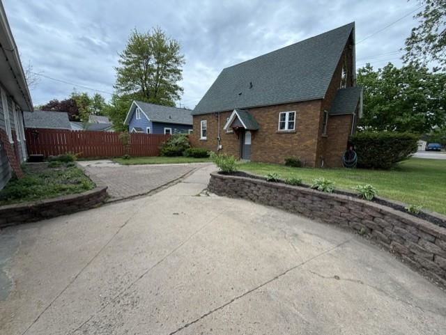 1203 ROYALTON STREET, Waupaca, Wisconsin 54981, 3 Bedrooms Bedrooms, ,1 BathroomBathrooms,Residential,For Sale,1203 ROYALTON STREET,22602273