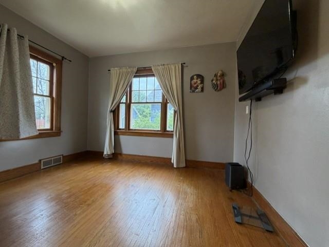 1203 ROYALTON STREET, Waupaca, Wisconsin 54981, 3 Bedrooms Bedrooms, ,1 BathroomBathrooms,Residential,For Sale,1203 ROYALTON STREET,22602273