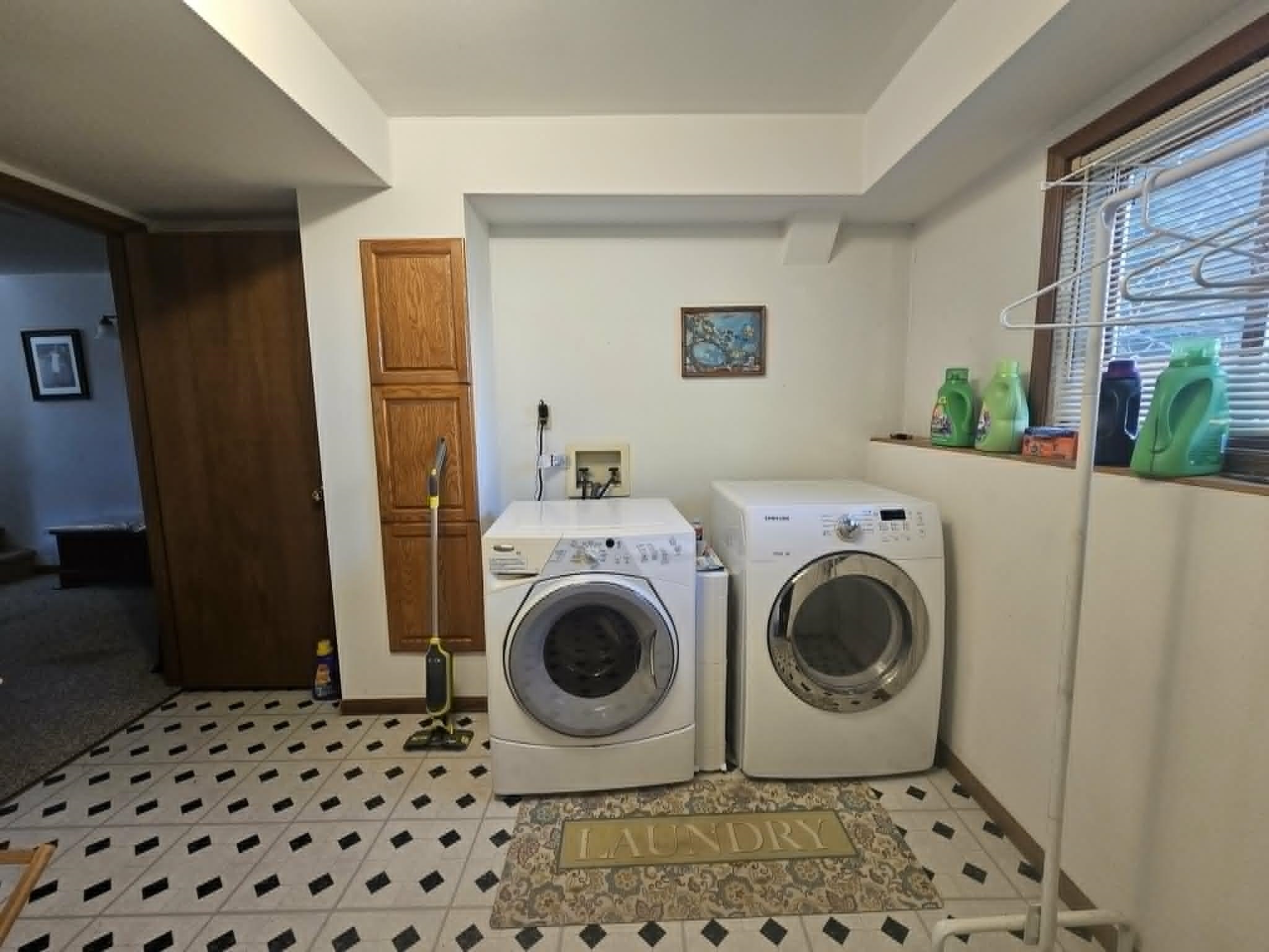 513 W 12TH STREET, Marshfield, Wisconsin 54449, 4 Bedrooms Bedrooms, ,2 BathroomsBathrooms,Residential,For Sale,513 W 12TH STREET,22602283