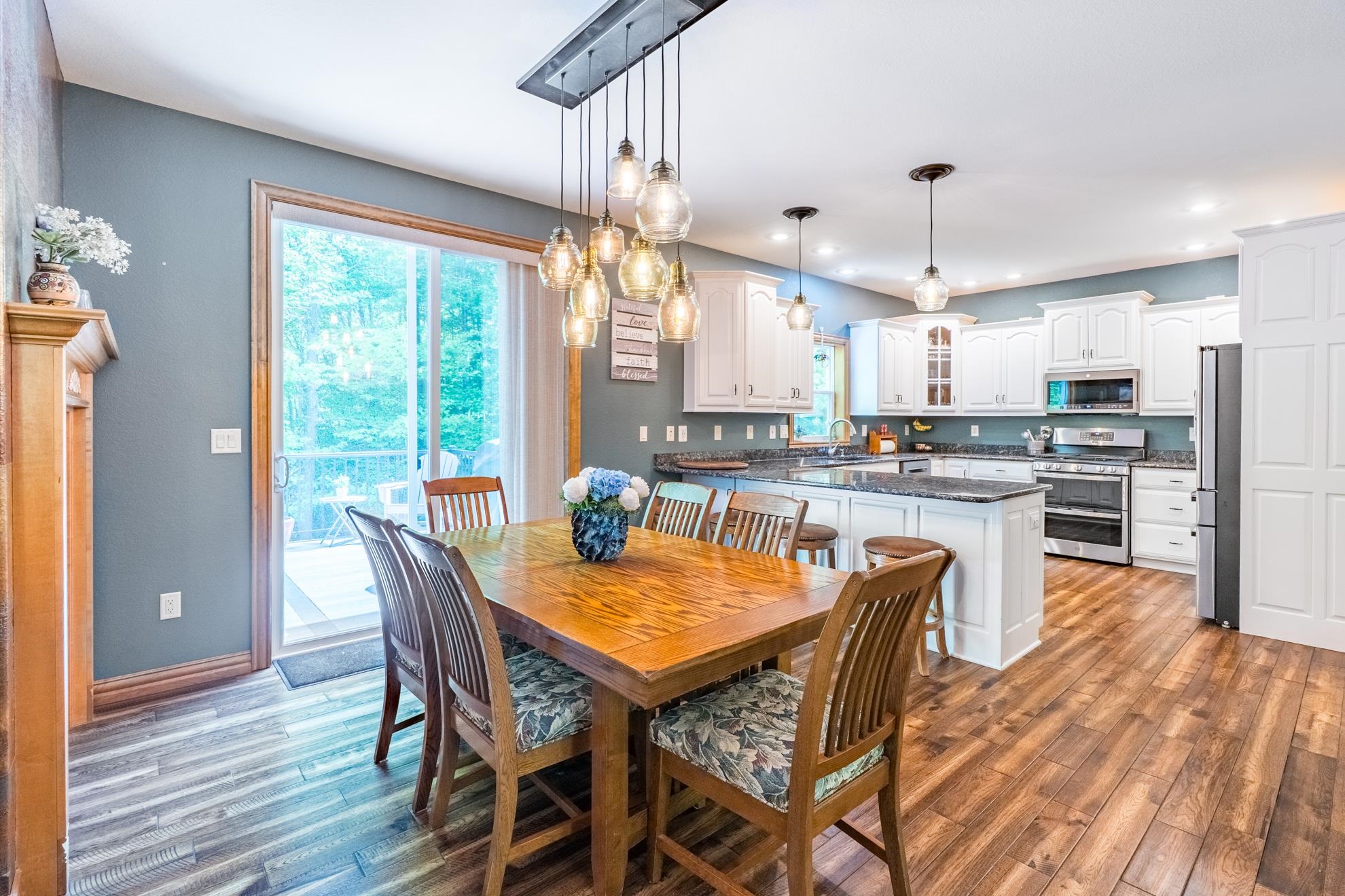 405 RIMROCK ROAD, Wausau, Wisconsin 54401, 6 Bedrooms Bedrooms, ,3 BathroomsBathrooms,Residential,For Sale,405 RIMROCK ROAD,22602284