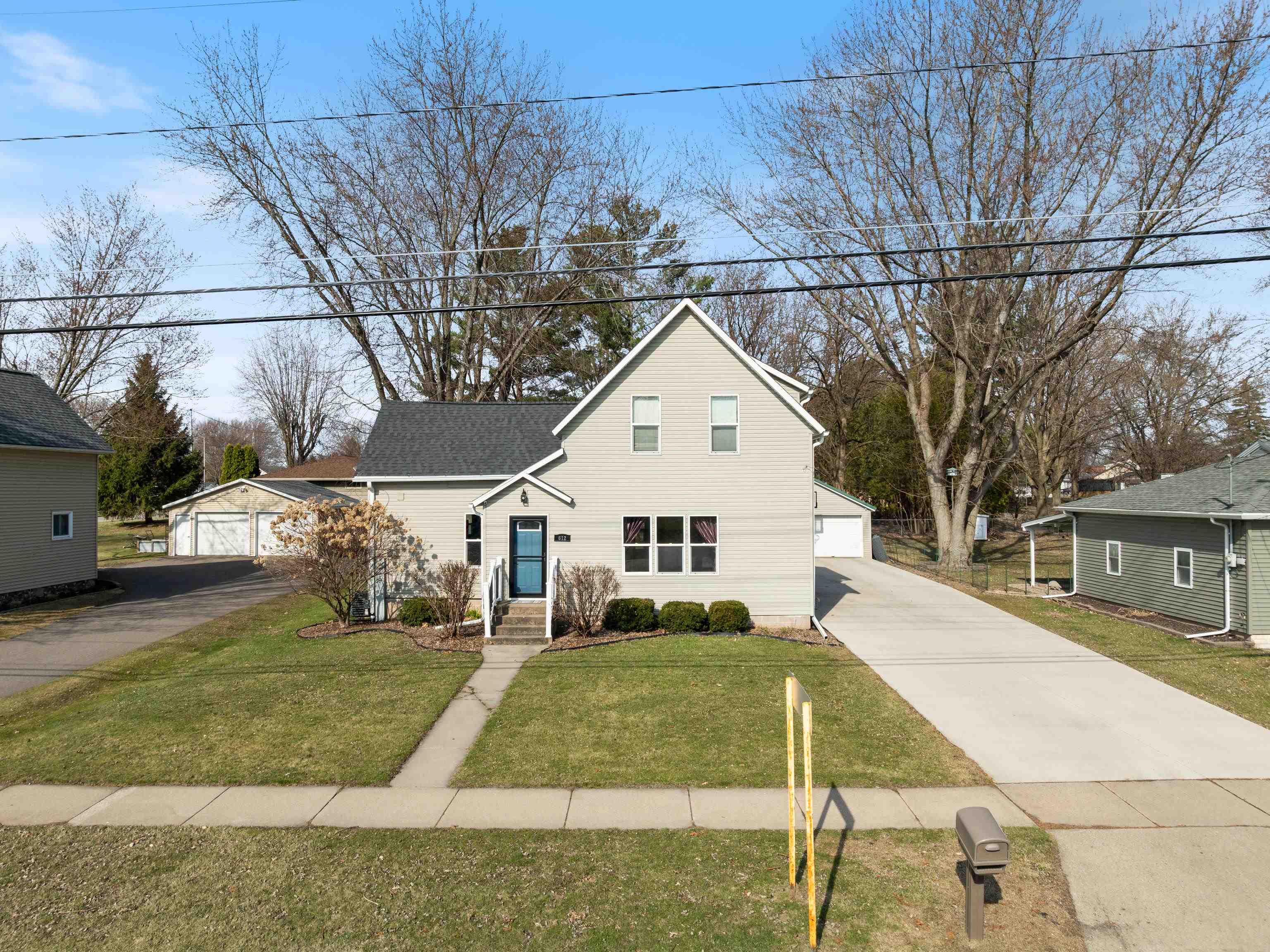 612 S WASHINGTON AVENUE, Marshfield, Wisconsin 54449, 3 Bedrooms Bedrooms, ,2 BathroomsBathrooms,Residential,For Sale,612 S WASHINGTON AVENUE,22602290