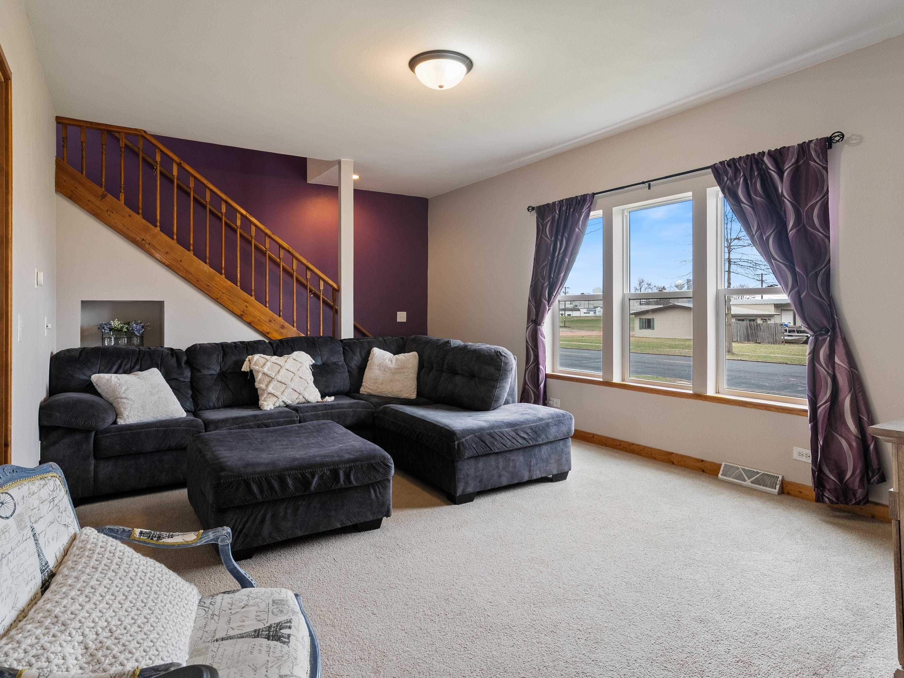 612 S WASHINGTON AVENUE, Marshfield, Wisconsin 54449, 3 Bedrooms Bedrooms, ,2 BathroomsBathrooms,Residential,For Sale,612 S WASHINGTON AVENUE,22602290