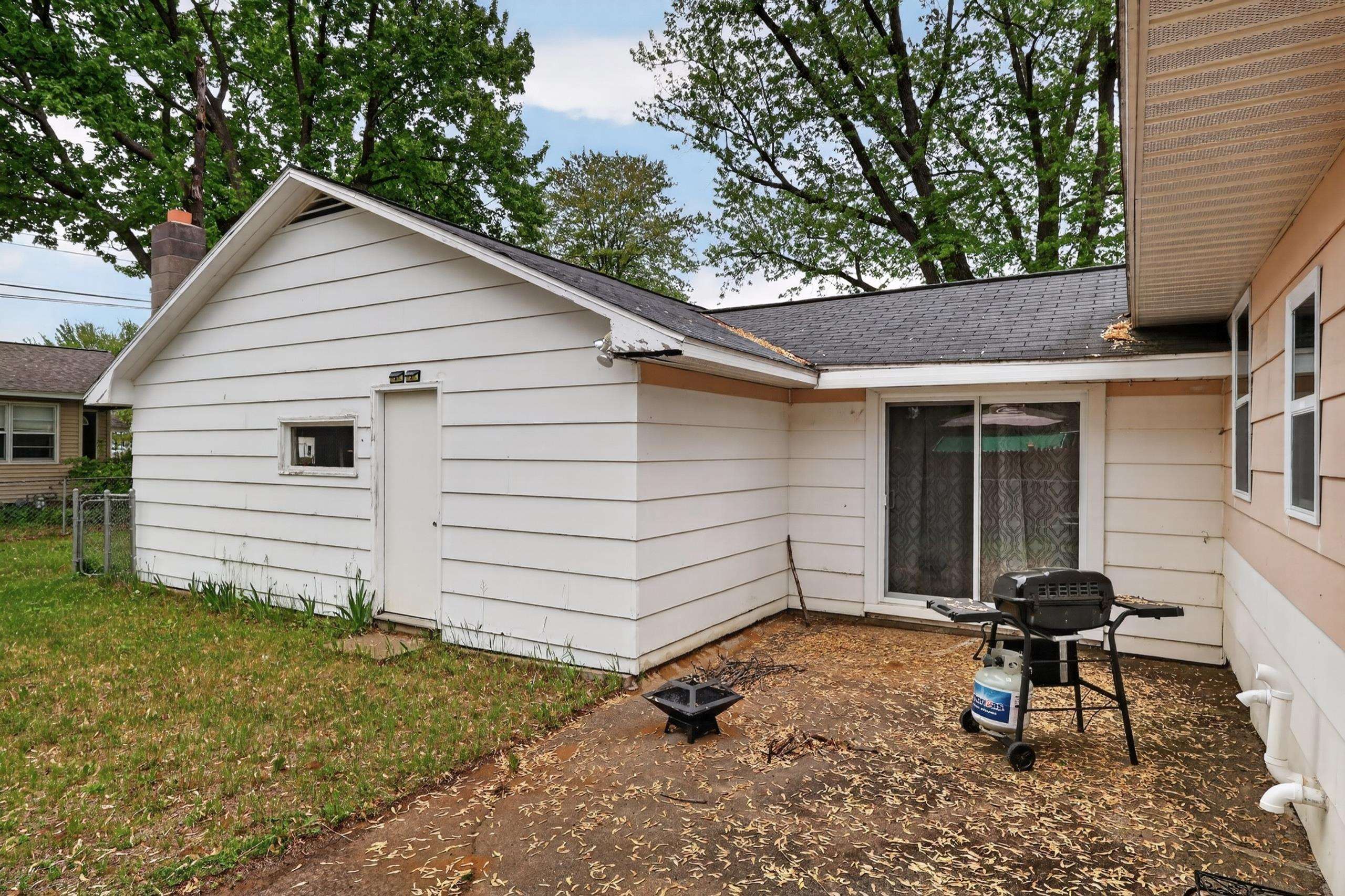 1841 CHESTNUT STREET, Wisconsin Rapids, Wisconsin 54494, 3 Bedrooms Bedrooms, ,1 BathroomBathrooms,Residential,For Sale,1841 CHESTNUT STREET,22602294