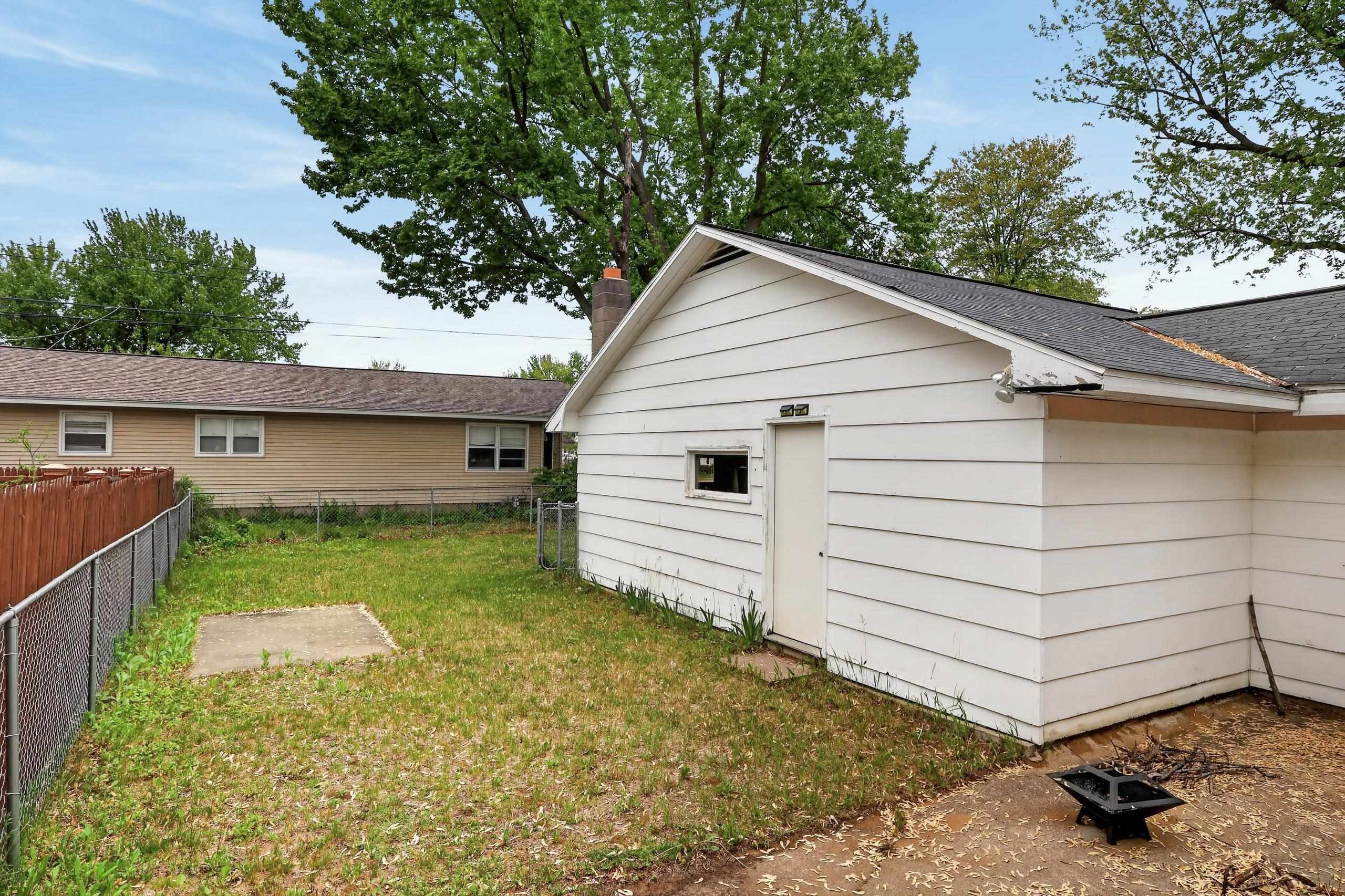 1841 CHESTNUT STREET, Wisconsin Rapids, Wisconsin 54494, 3 Bedrooms Bedrooms, ,1 BathroomBathrooms,Residential,For Sale,1841 CHESTNUT STREET,22602294