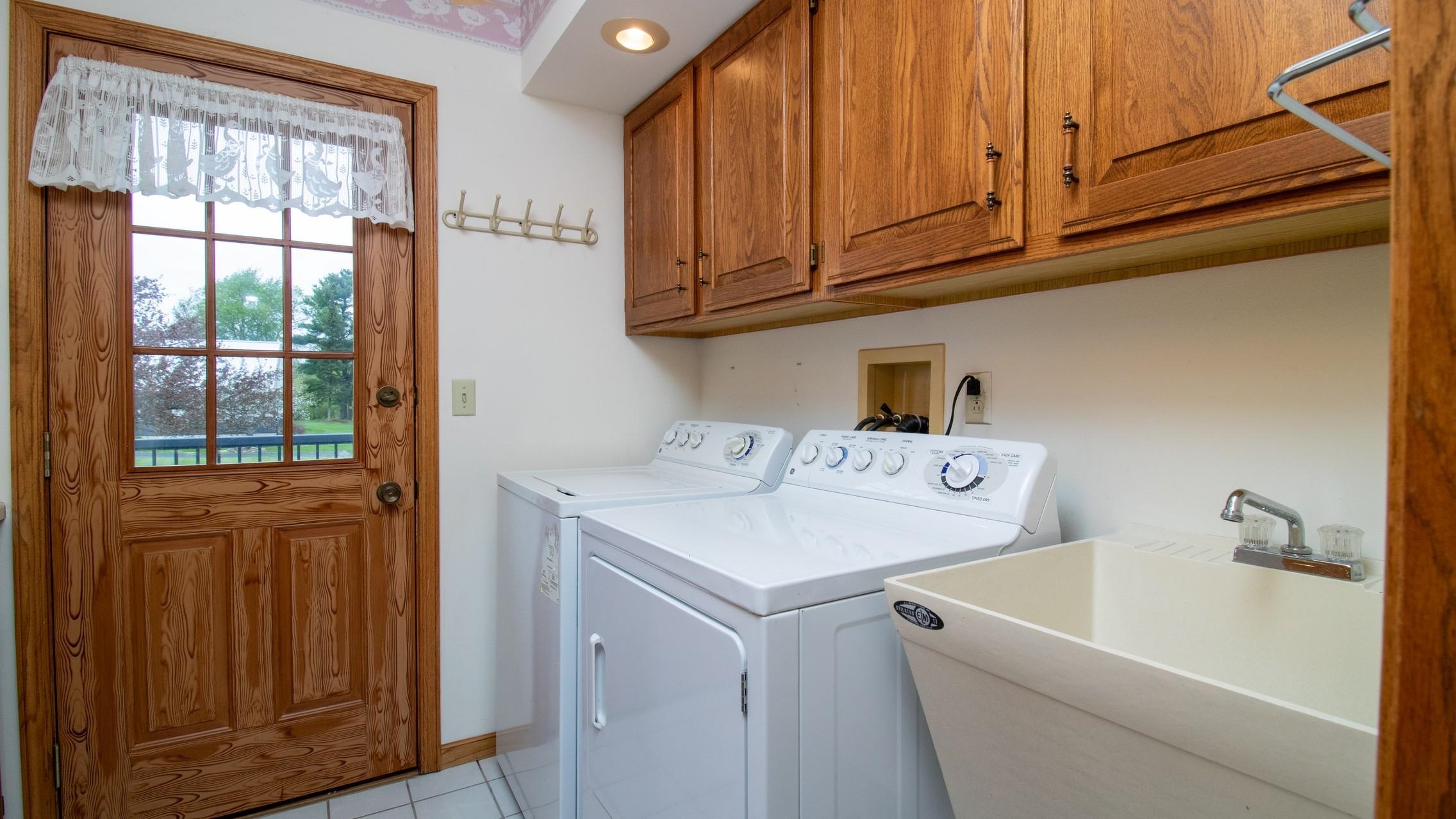137668 COUNTY ROAD A, Marathon, Wisconsin 54448, 3 Bedrooms Bedrooms, ,3 BathroomsBathrooms,Residential,For Sale,137668 COUNTY ROAD A,22602297