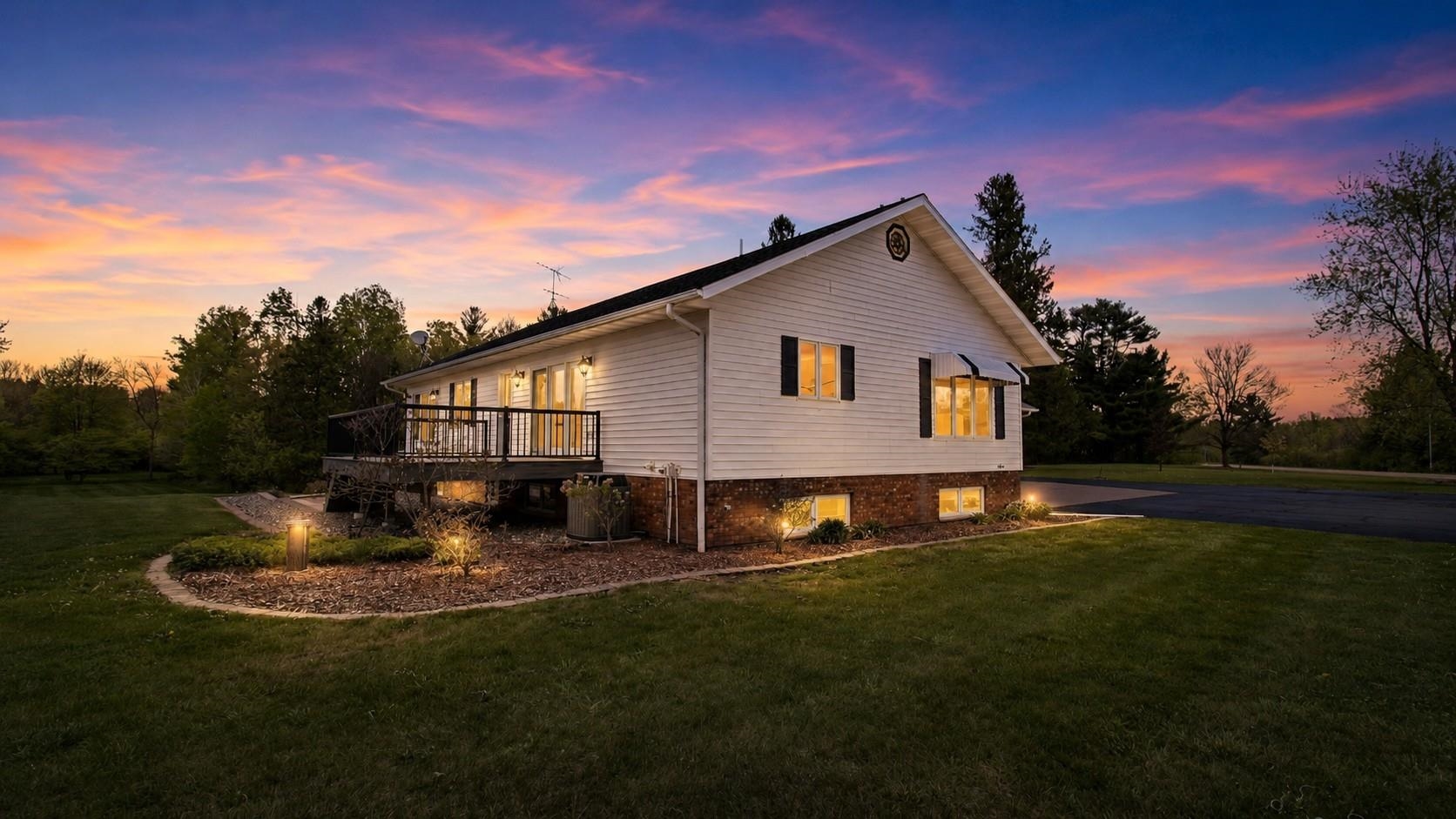 137668 COUNTY ROAD A, Marathon, Wisconsin 54448, 3 Bedrooms Bedrooms, ,3 BathroomsBathrooms,Residential,For Sale,137668 COUNTY ROAD A,22602297