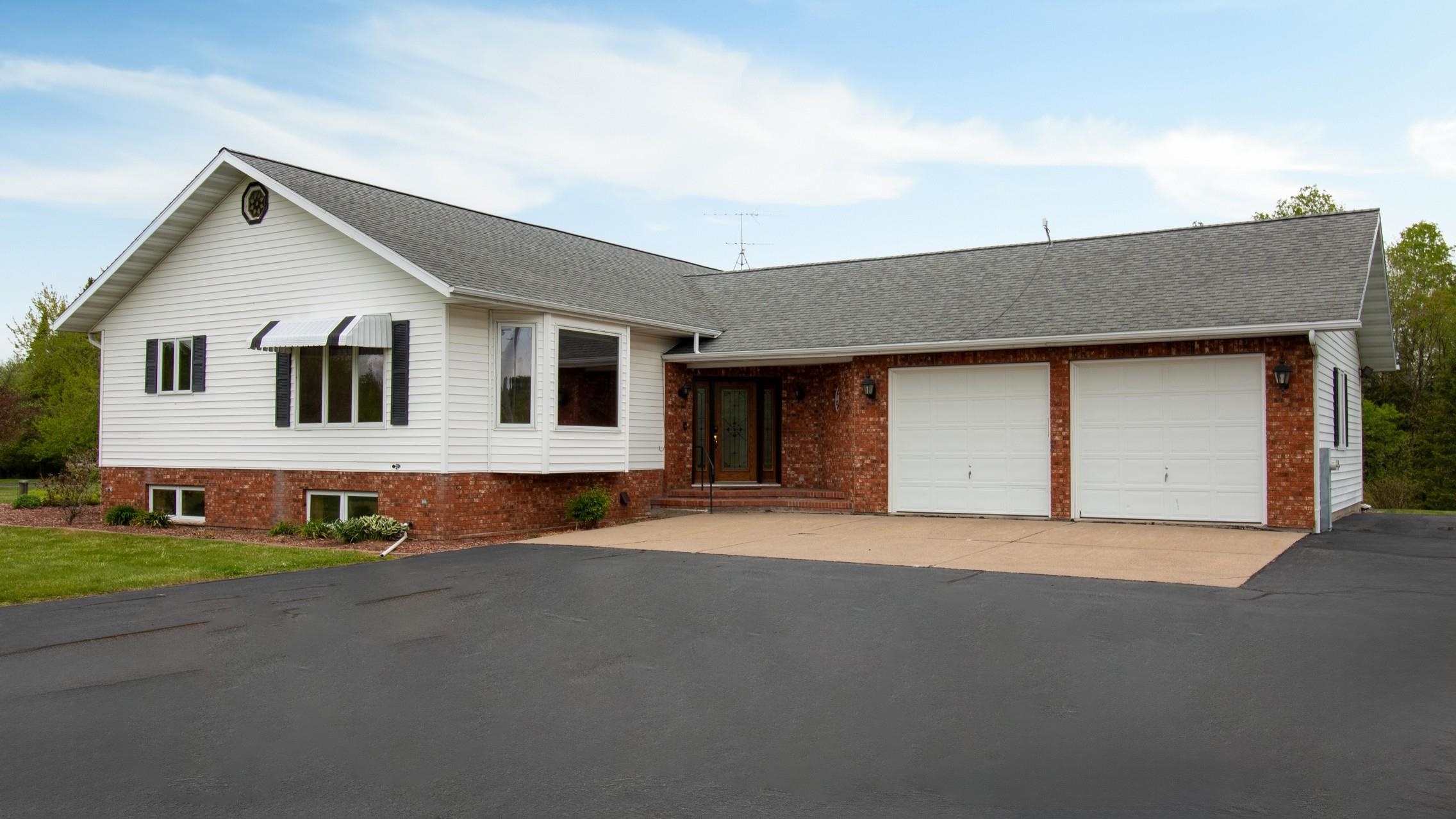 137668 COUNTY ROAD A, Marathon, Wisconsin 54448, 3 Bedrooms Bedrooms, ,3 BathroomsBathrooms,Residential,For Sale,137668 COUNTY ROAD A,22602297