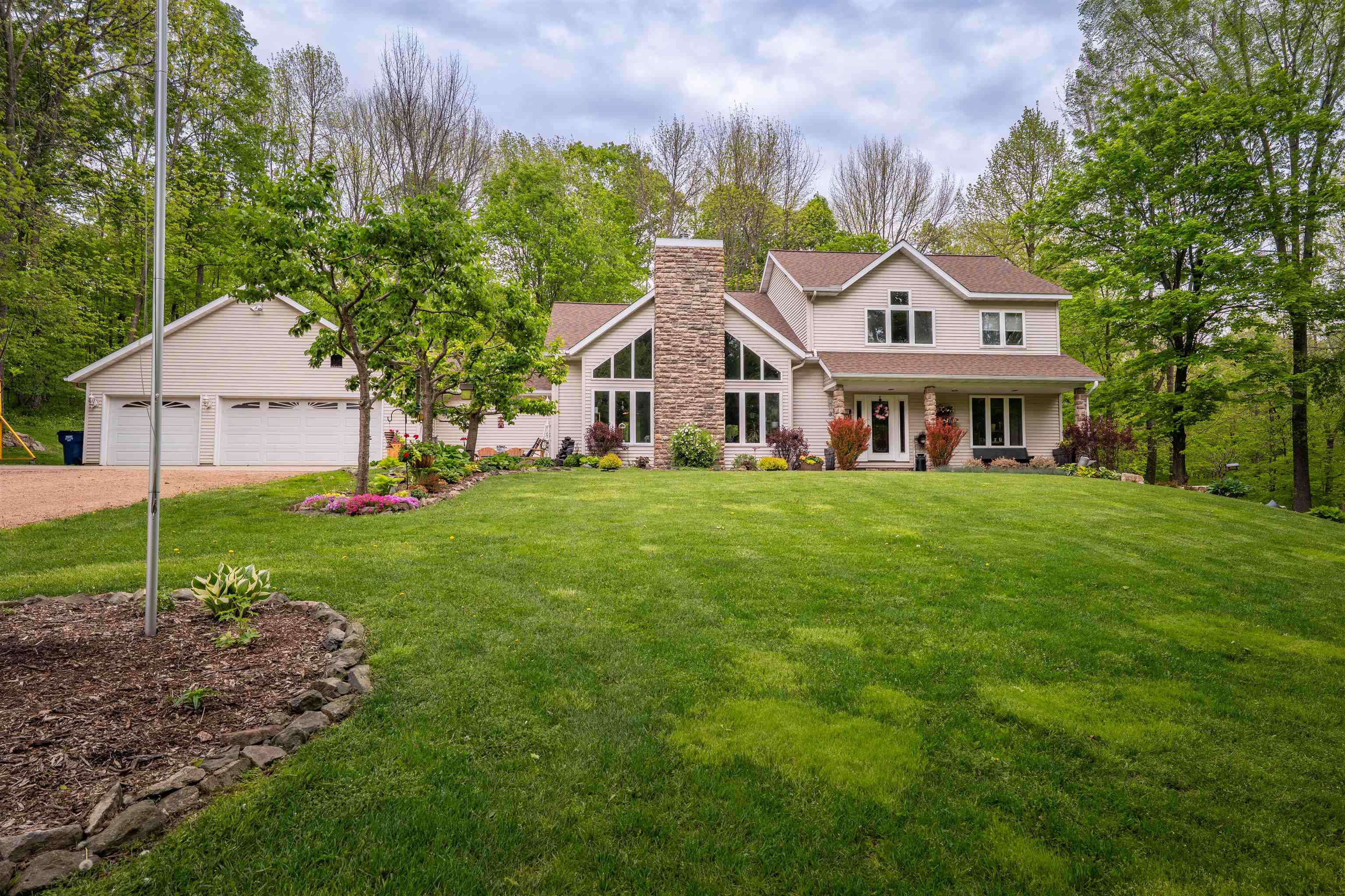 135976 FREEMAN VALLEY ROAD, Mosinee, Wisconsin 54455, 4 Bedrooms Bedrooms, ,3 BathroomsBathrooms,Residential,For Sale,135976 FREEMAN VALLEY ROAD,22602299