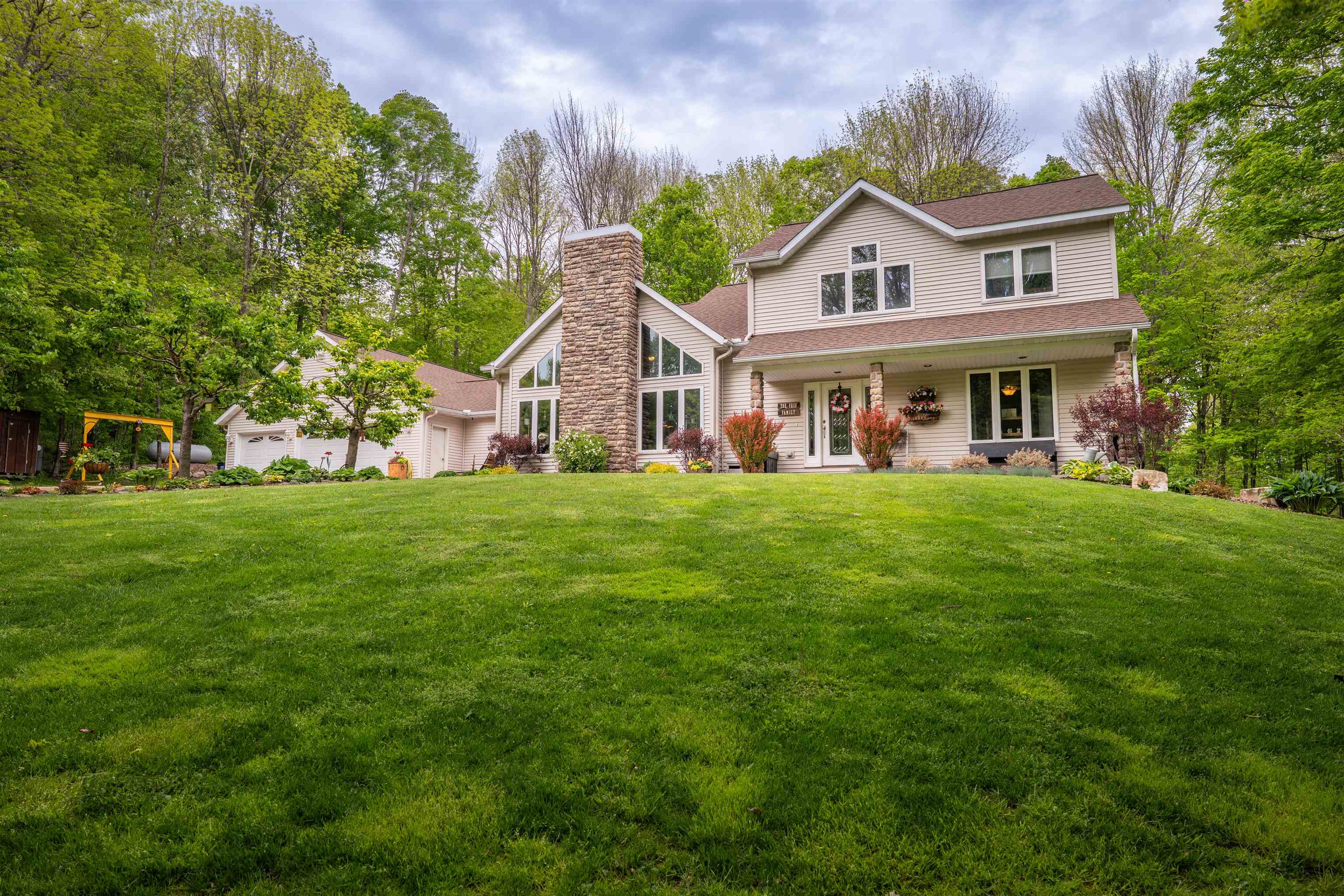 135976 FREEMAN VALLEY ROAD, Mosinee, Wisconsin 54455, 4 Bedrooms Bedrooms, ,3 BathroomsBathrooms,Residential,For Sale,135976 FREEMAN VALLEY ROAD,22602299