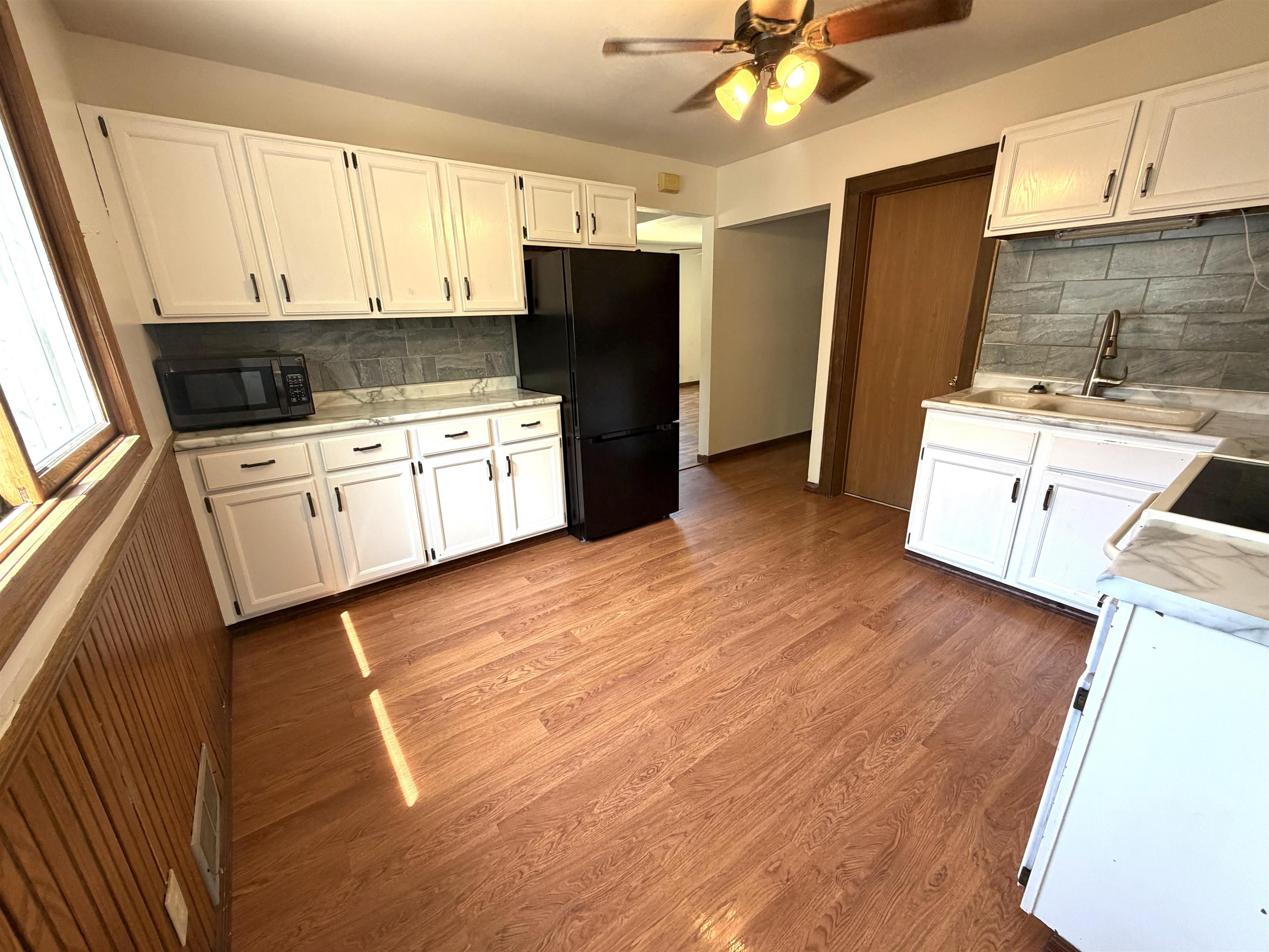 2509 N SIXTH STREET, Wausau, Wisconsin 54403, 2 Bedrooms Bedrooms, ,1 BathroomBathrooms,Residential,For Sale,2509 N SIXTH STREET,22602300