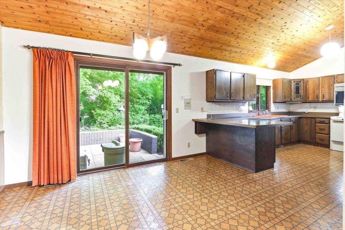 206 BUCHANAN STREET, LITTLE CHUTE, Wisconsin 54140, 3 Bedrooms Bedrooms, ,1 BathroomBathrooms,Residential,For Sale,206 BUCHANAN STREET,22602307